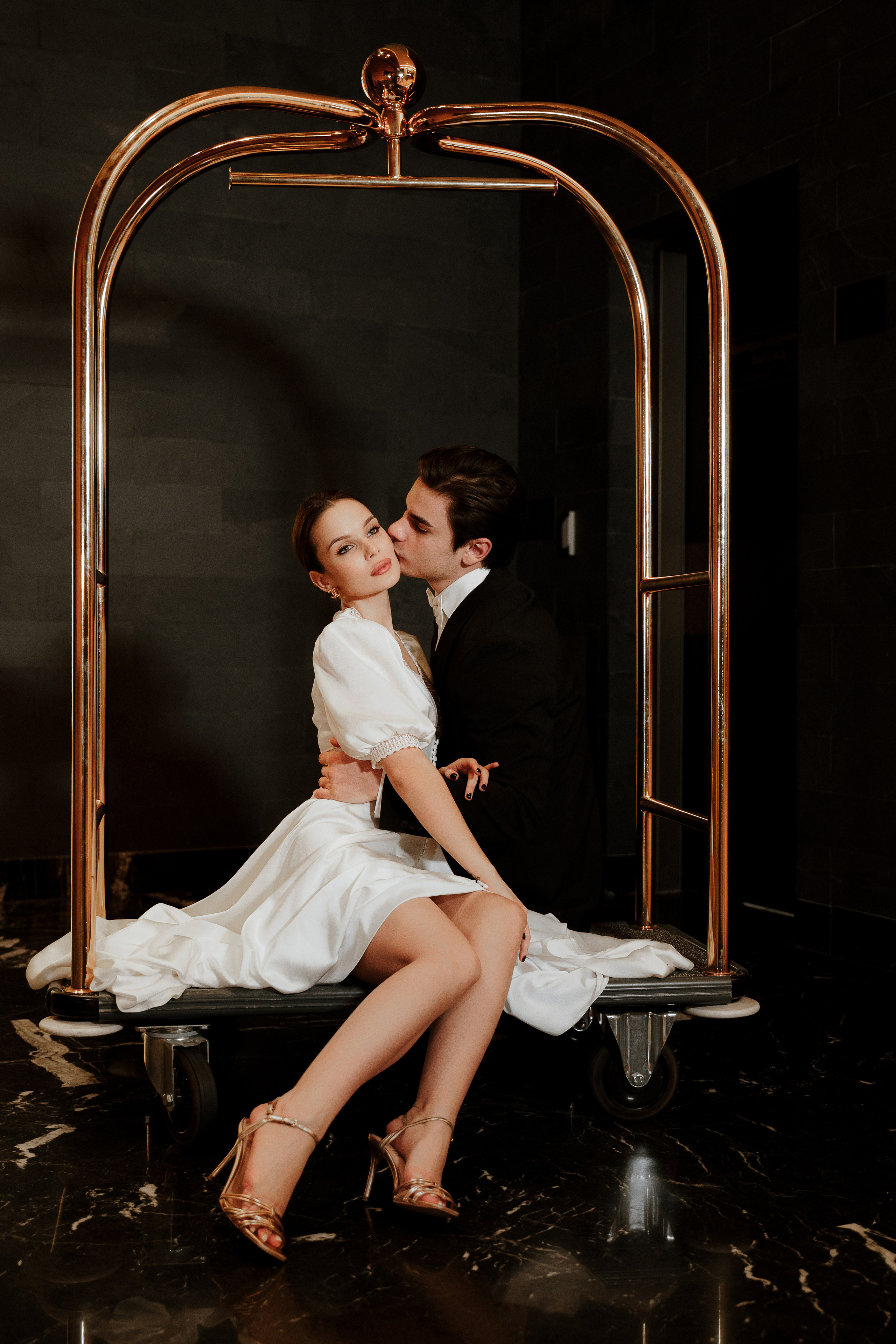 Свадебная фотосессия в отеле Radisson Blu Olympiyskiy Hotel Moscow 5*