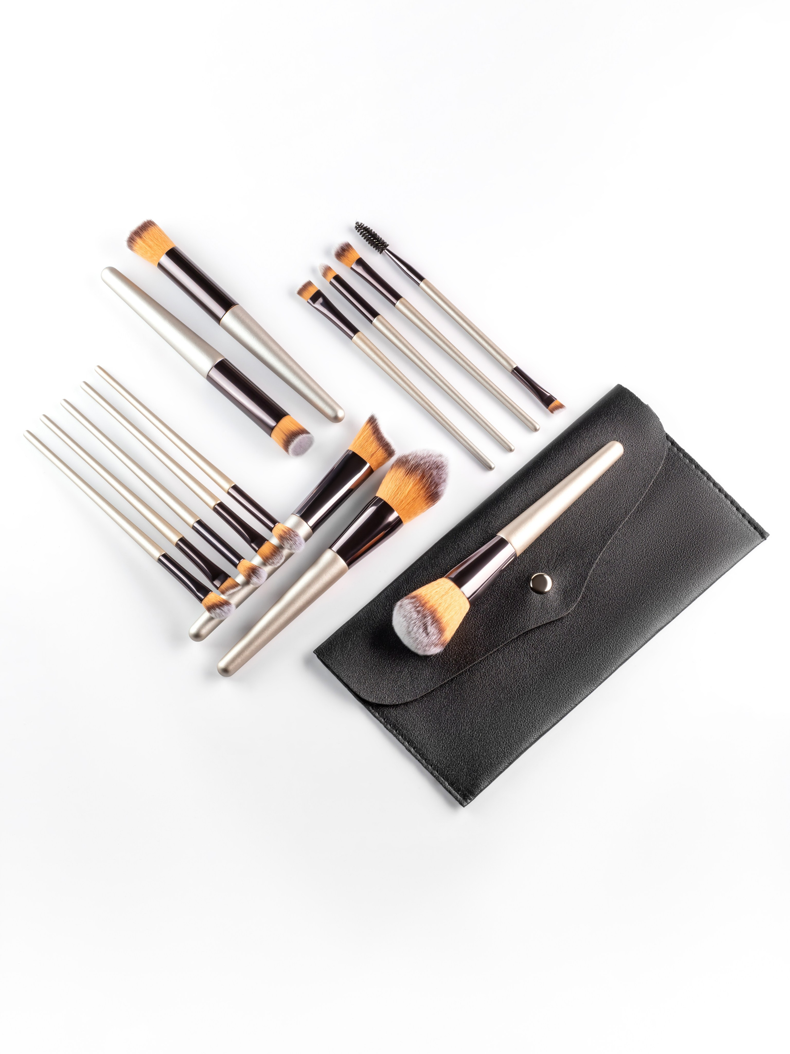 КИСТИ ДЛЯ МАКИЯЖА. Предметная фотосъемка в г. Москва PREDMETKASTUDIO