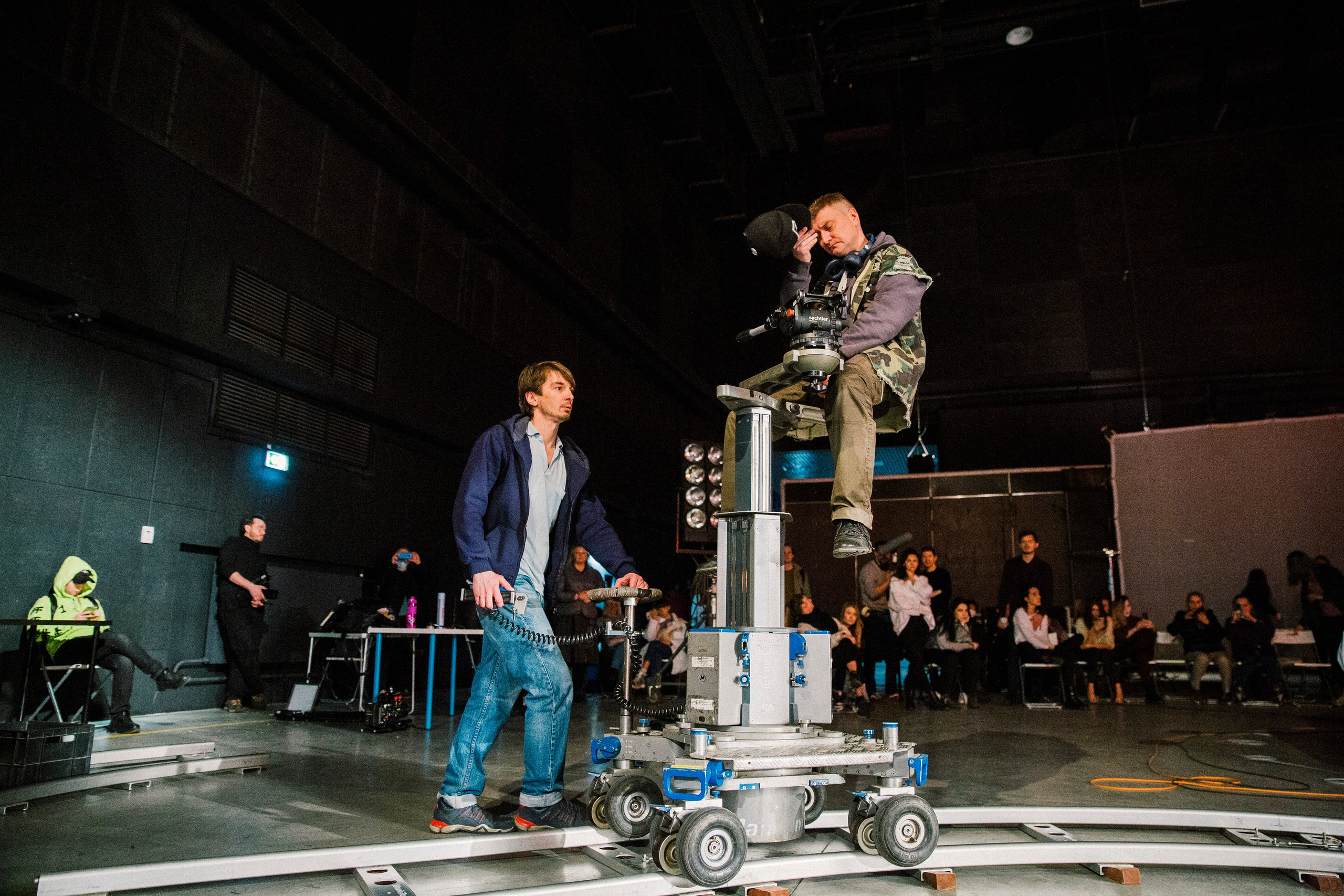 ФК Би-2 & Лиза Громова Мосфильм. Ольга Пилант. АРТ, бэкстейдж, свадебная и семейная фотография, городской портрет, интерьерная фотография