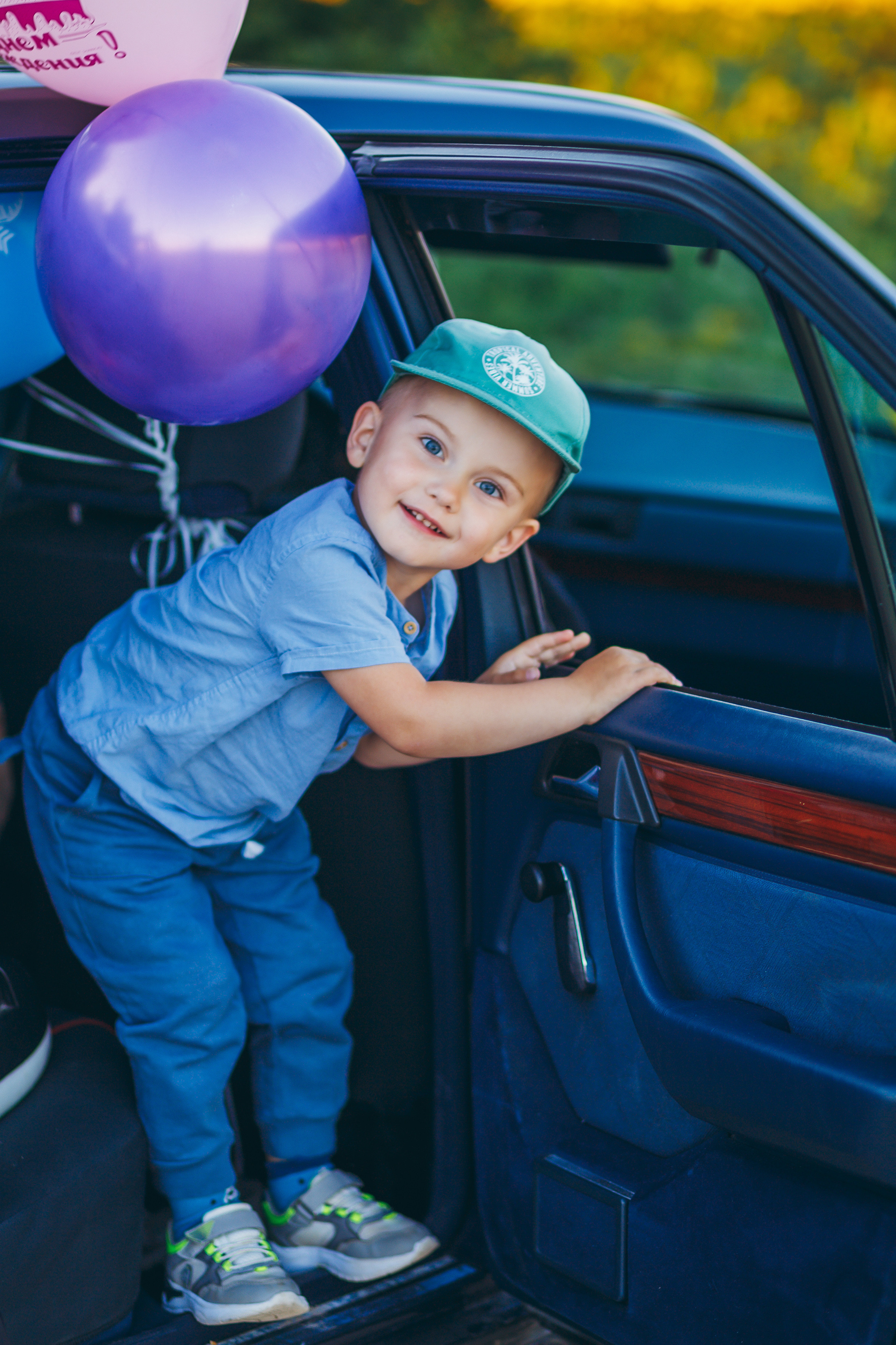 Sesja rodzinna w słonecznikach. Fotograf ślubny Białystok Warszawa Zakopane