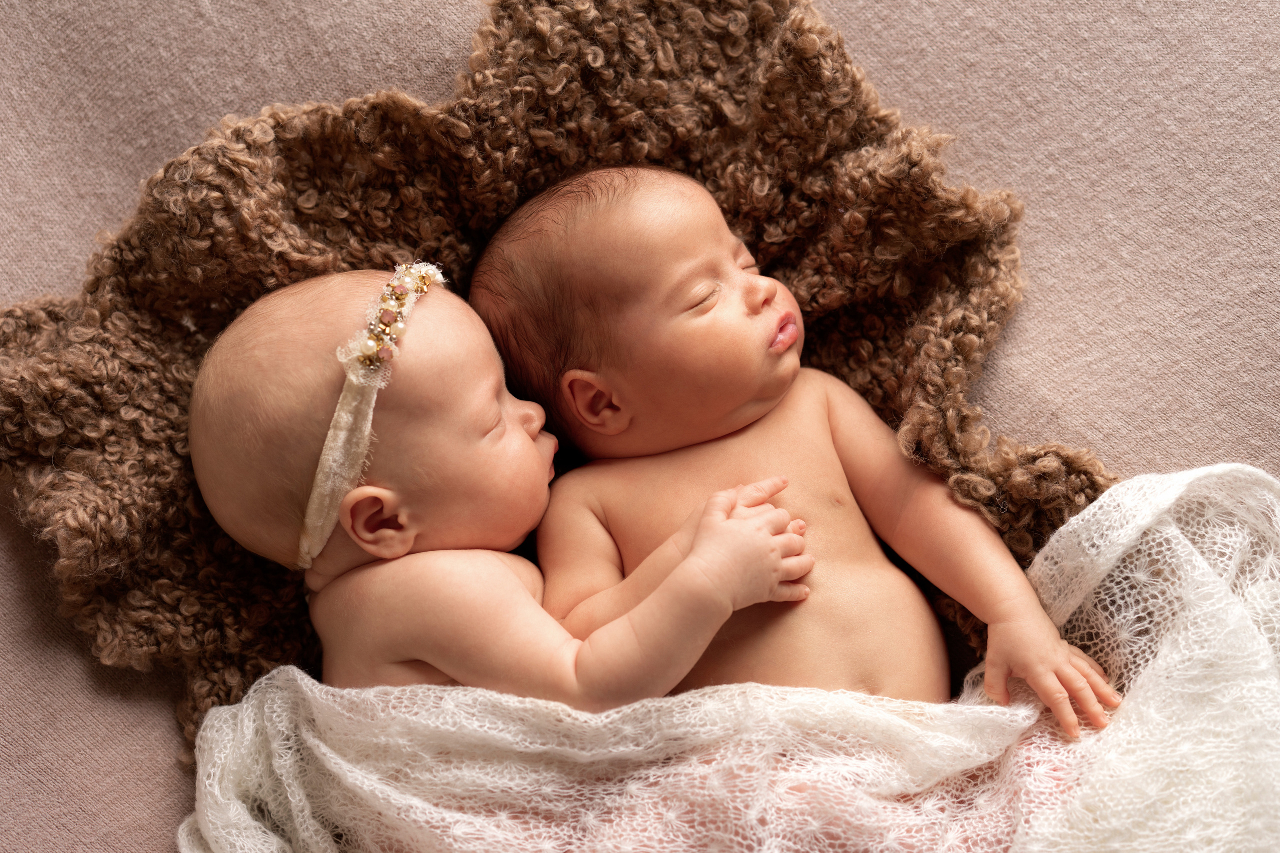 Галерея новорожденных. Фотограф новорожденных у вас дома