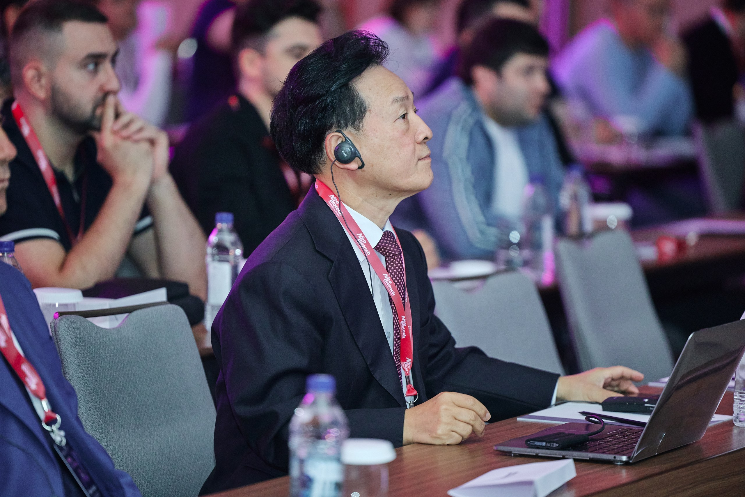 Конгресс имплантологов Neo Biotech 2025. Антон Артюшин, портретный фотограф. Москва