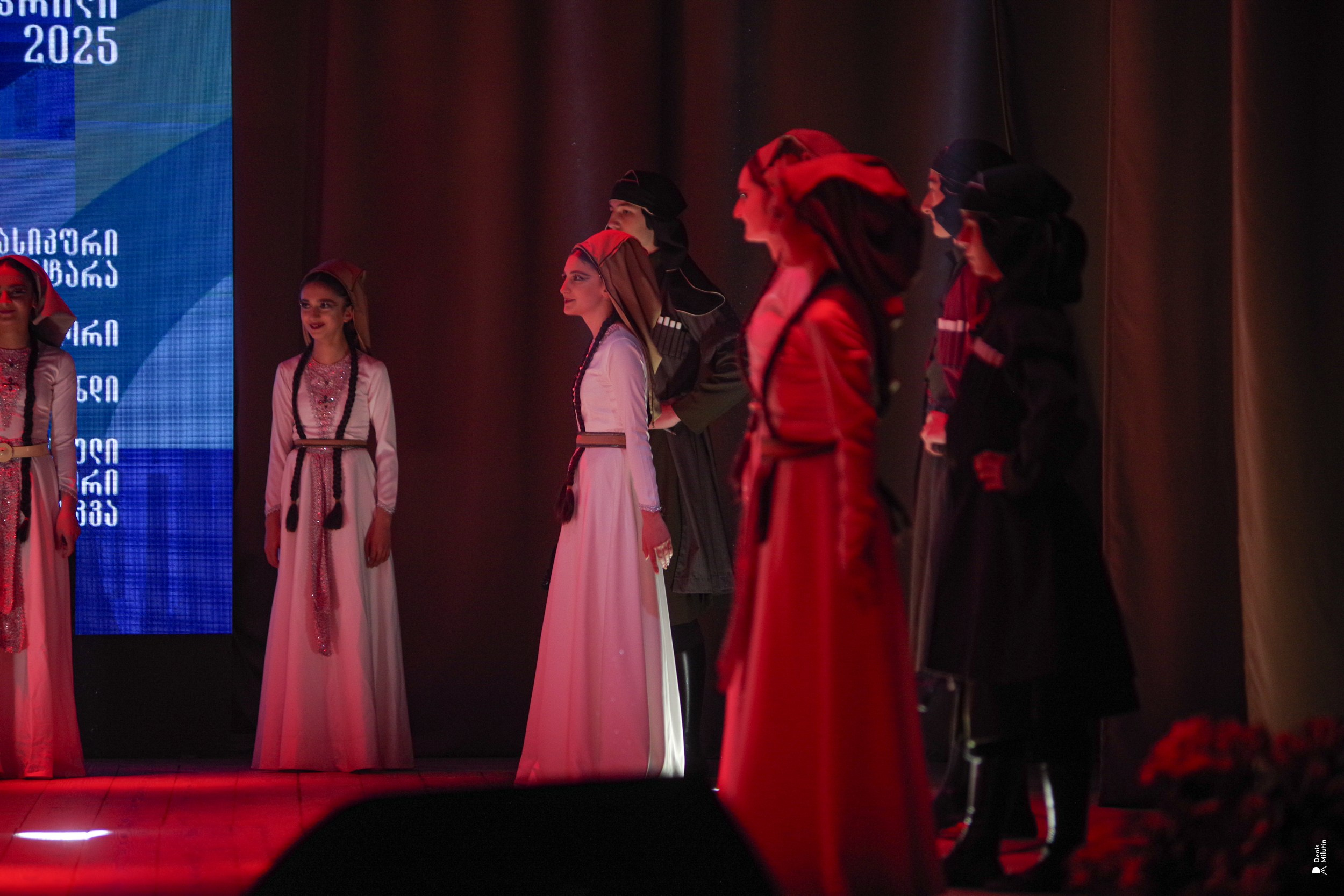 Танцы в Хоби. Портретный фотограф Денис Милютин