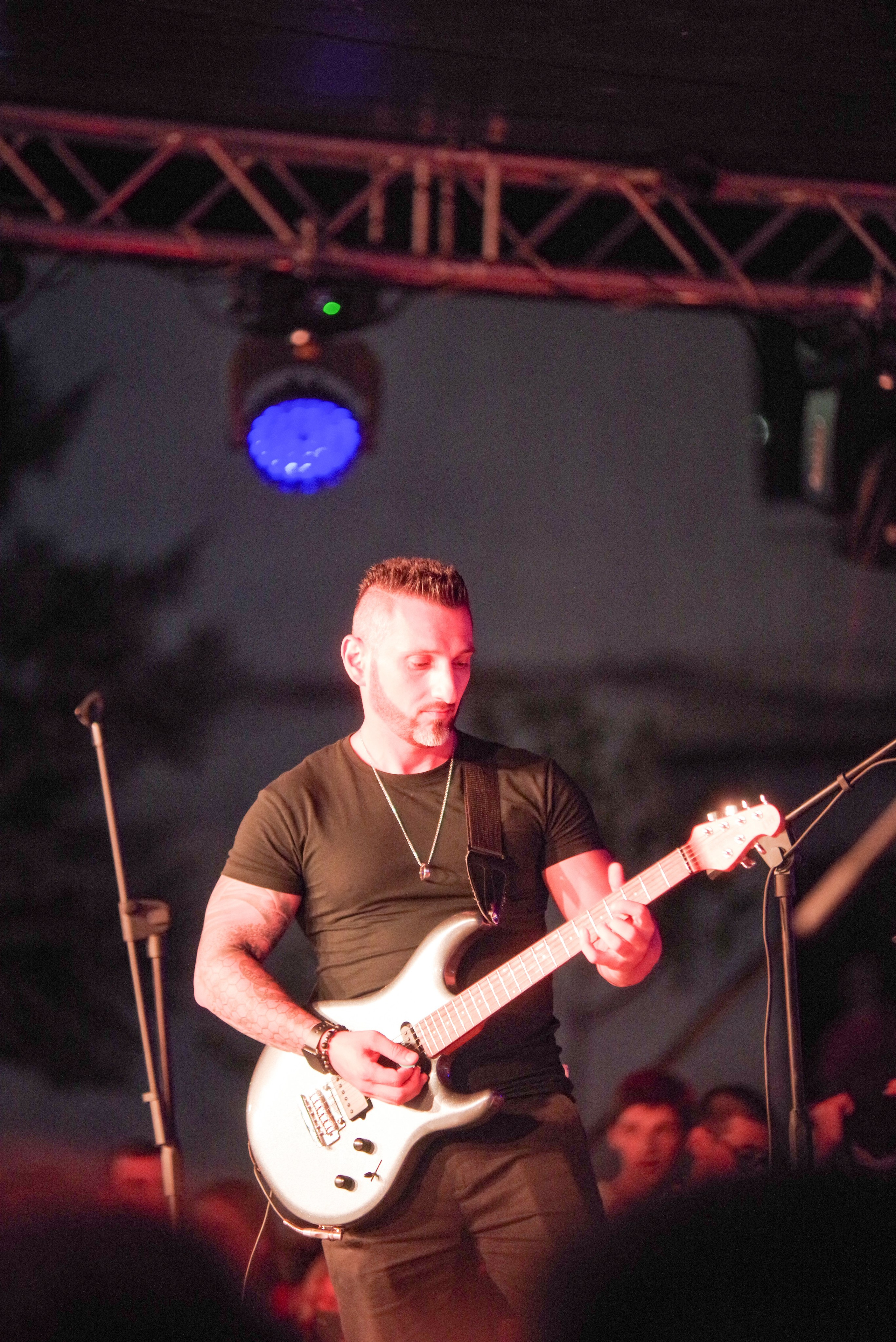 Концерт Oto Nemsadze в Сенаки. Портретный фотограф Денис Милютин