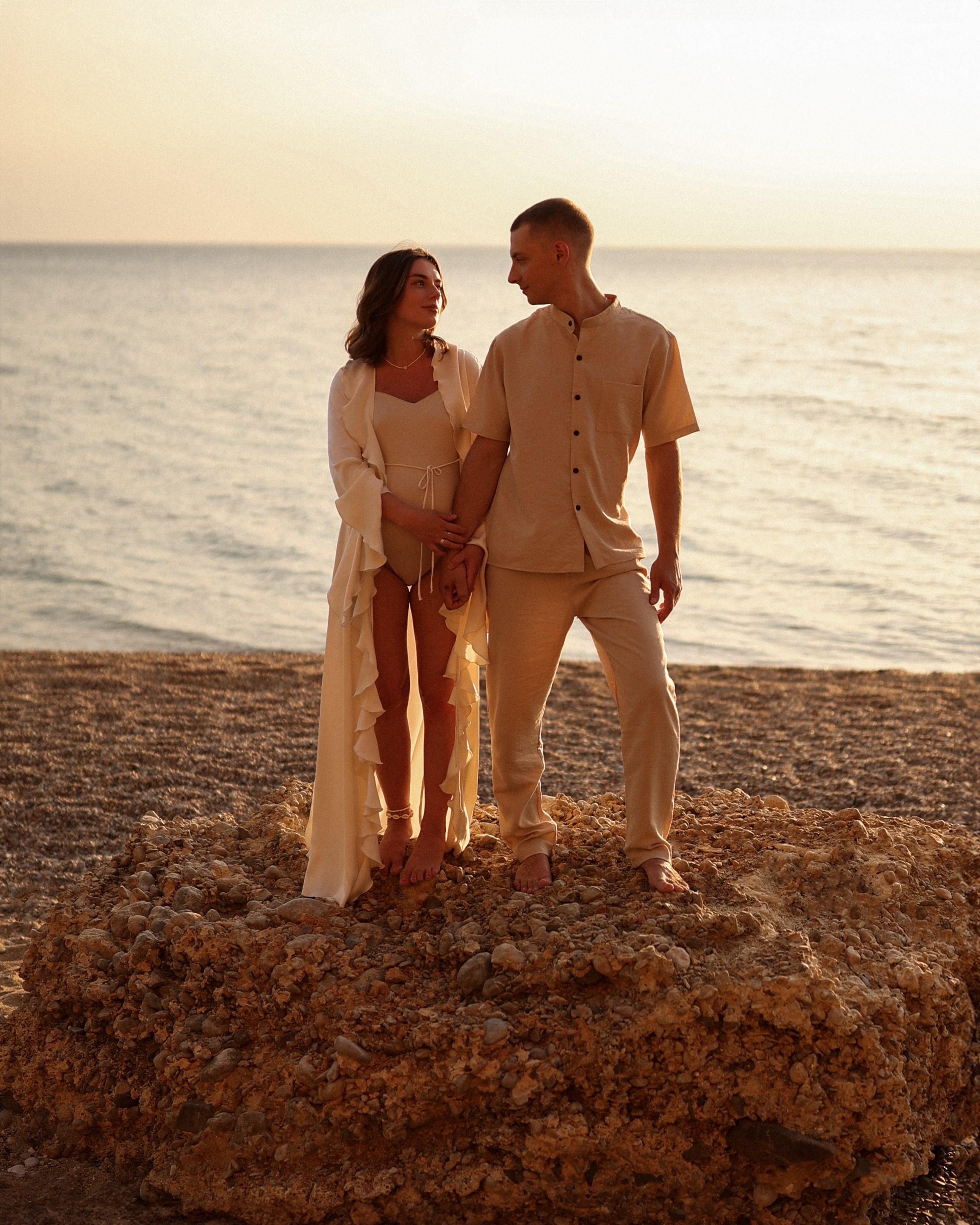 Беременность на закате. Фотограф в Севастополе и Крыму Артем Волобуев