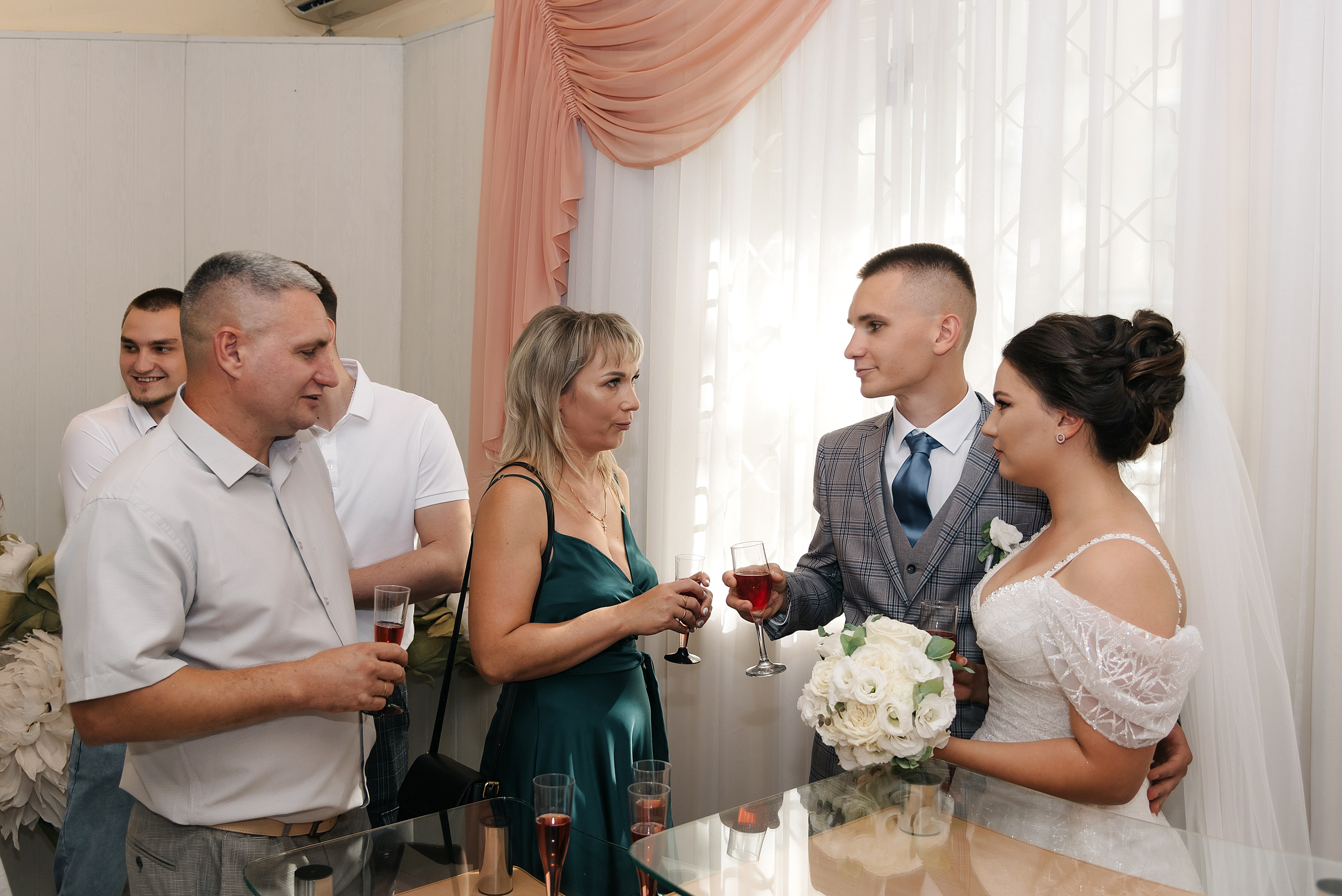 Роман и Карина. Фотограф Волжский Екатерина Егорова