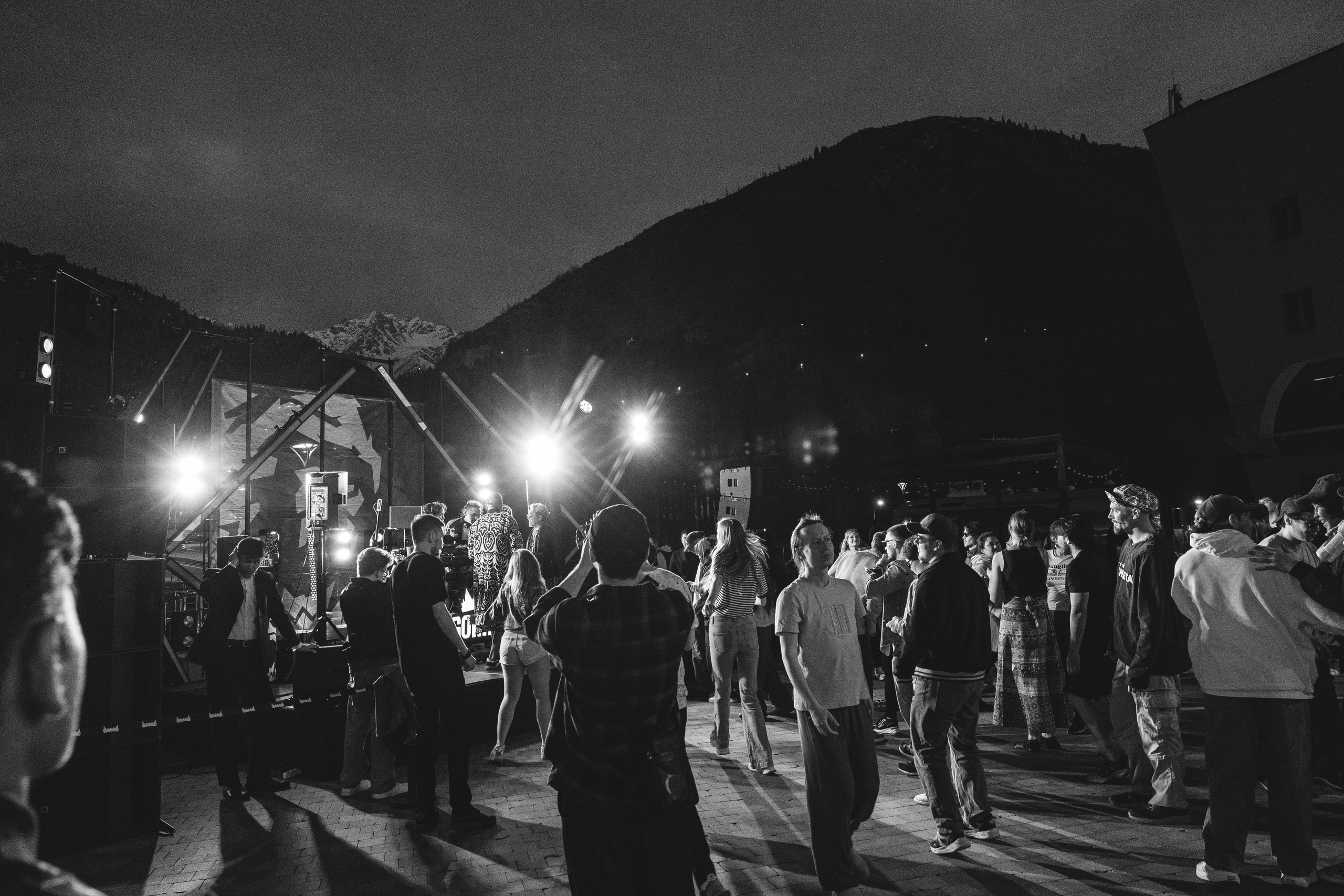 GORILLA GROOVE STAGE IMBA CAMP 5. Gorillaenergymedia