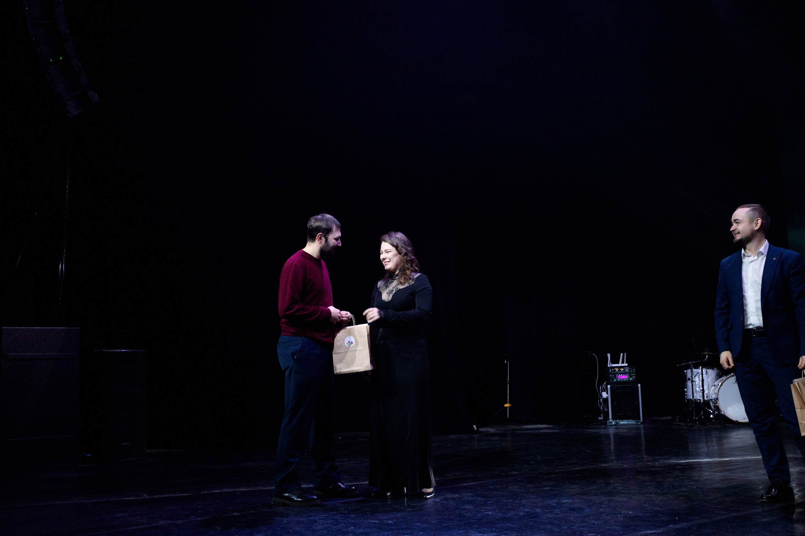 РЕПОРТАЖ: НОВЫЙ ГОД В ДК МЕТАЛЛУРГ. Профессиональный фотограф в Ижевске Леша Петров