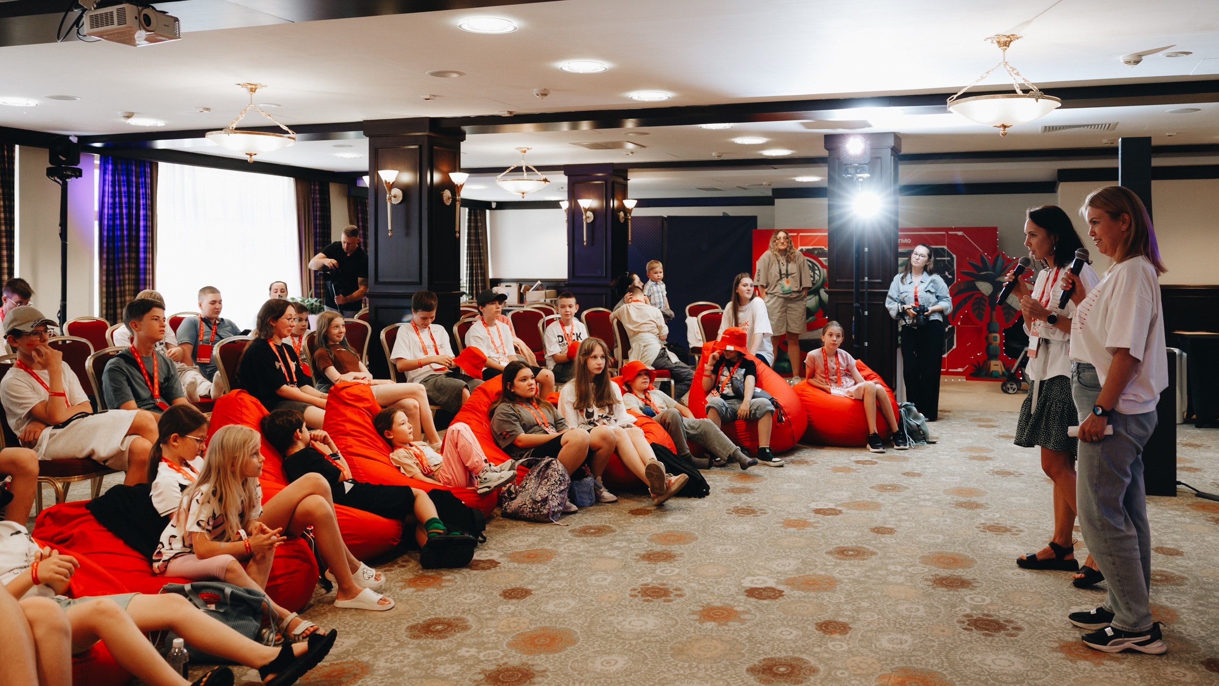 South HUB Family. South HUB