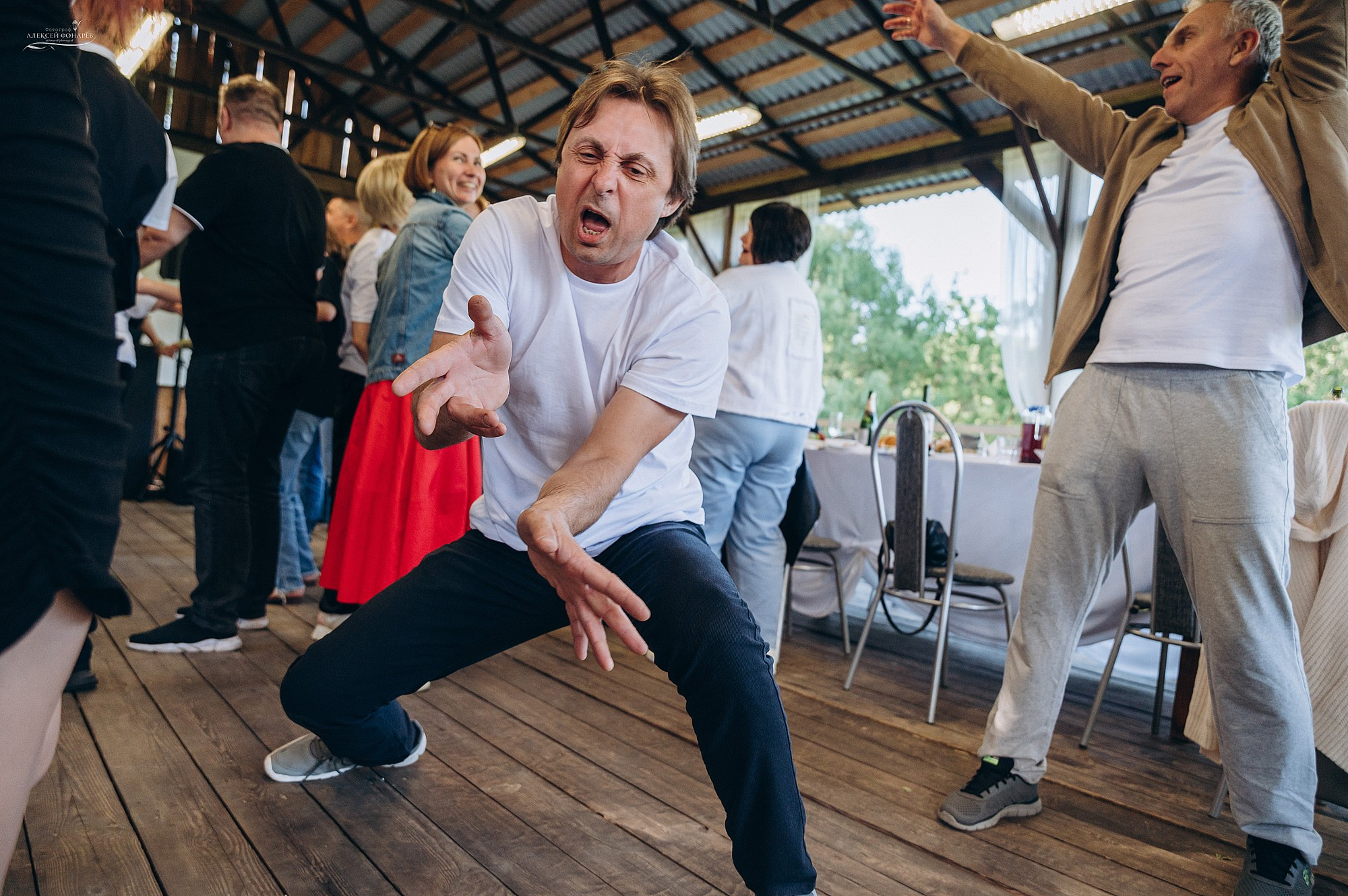 Школьный фотограф в Дубне Талдоме Кимрах. Свадебный фотограф в Дубне Алексей Фонарёв