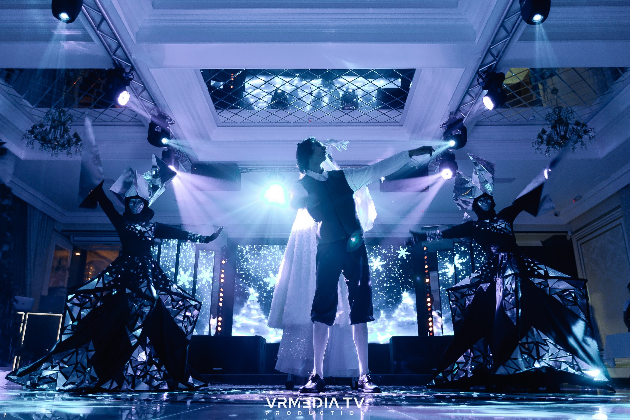 Новогодний вечер в ресторане «Лазурный Берег»