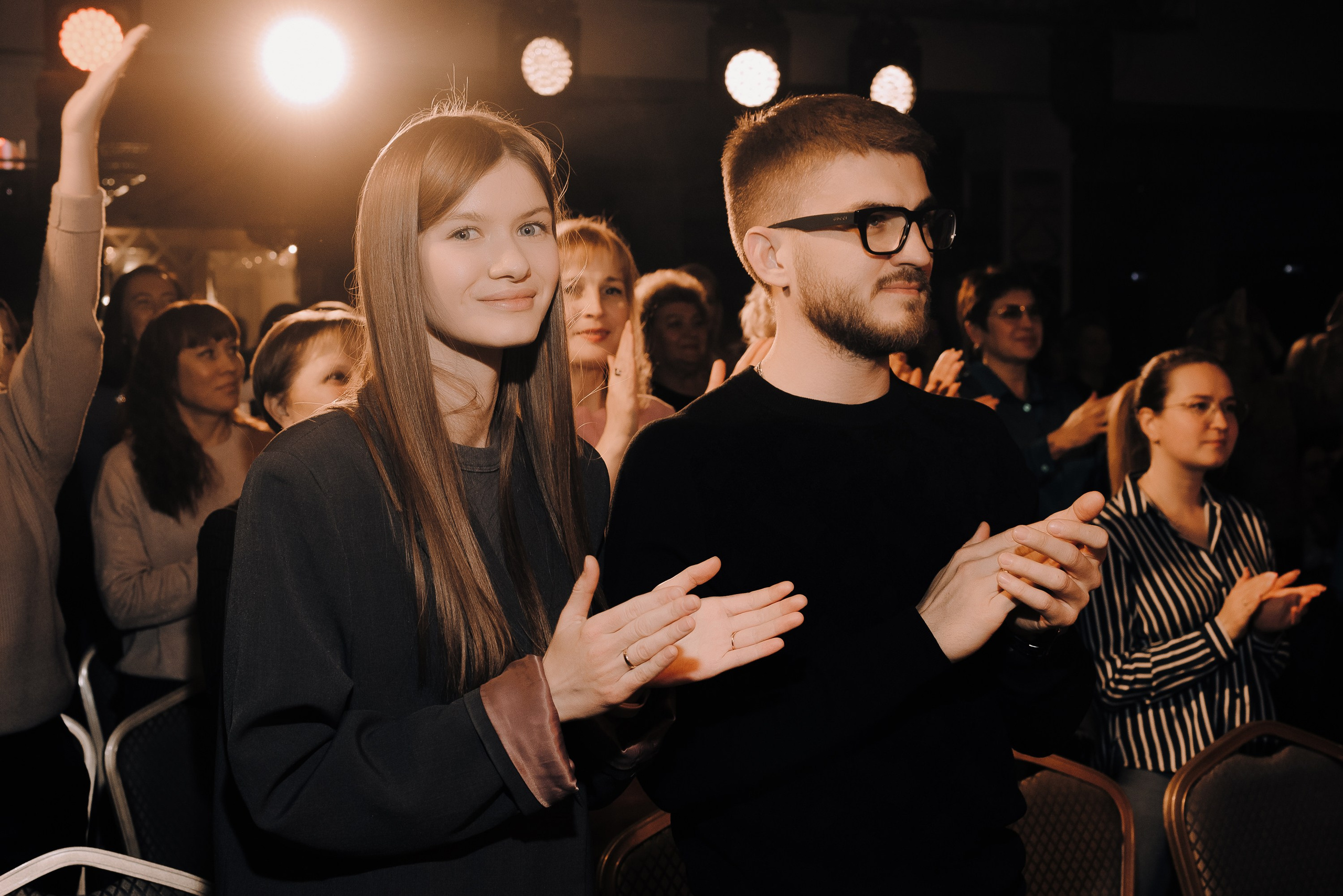 СПЕКТАКЛЬ «ВОЛШЕБНЫЕ ОЧКИ» ОПТИК-ЦЕНТР. Репортажный фотограф Зуев Роман г. Челябинск