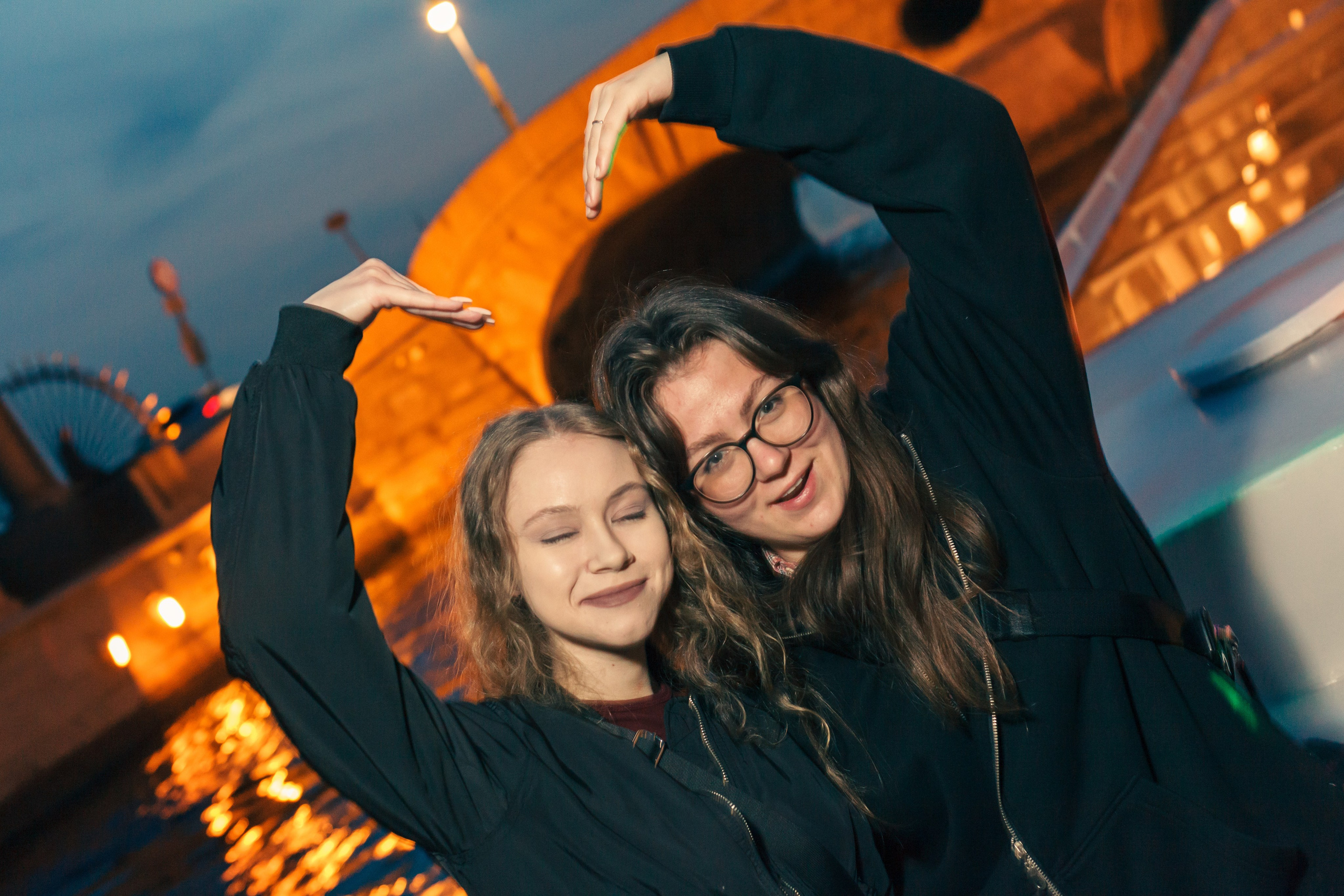 Мосты в лучах ночи. Фотограф в Санкт — Петербурге Валерий Гаухман