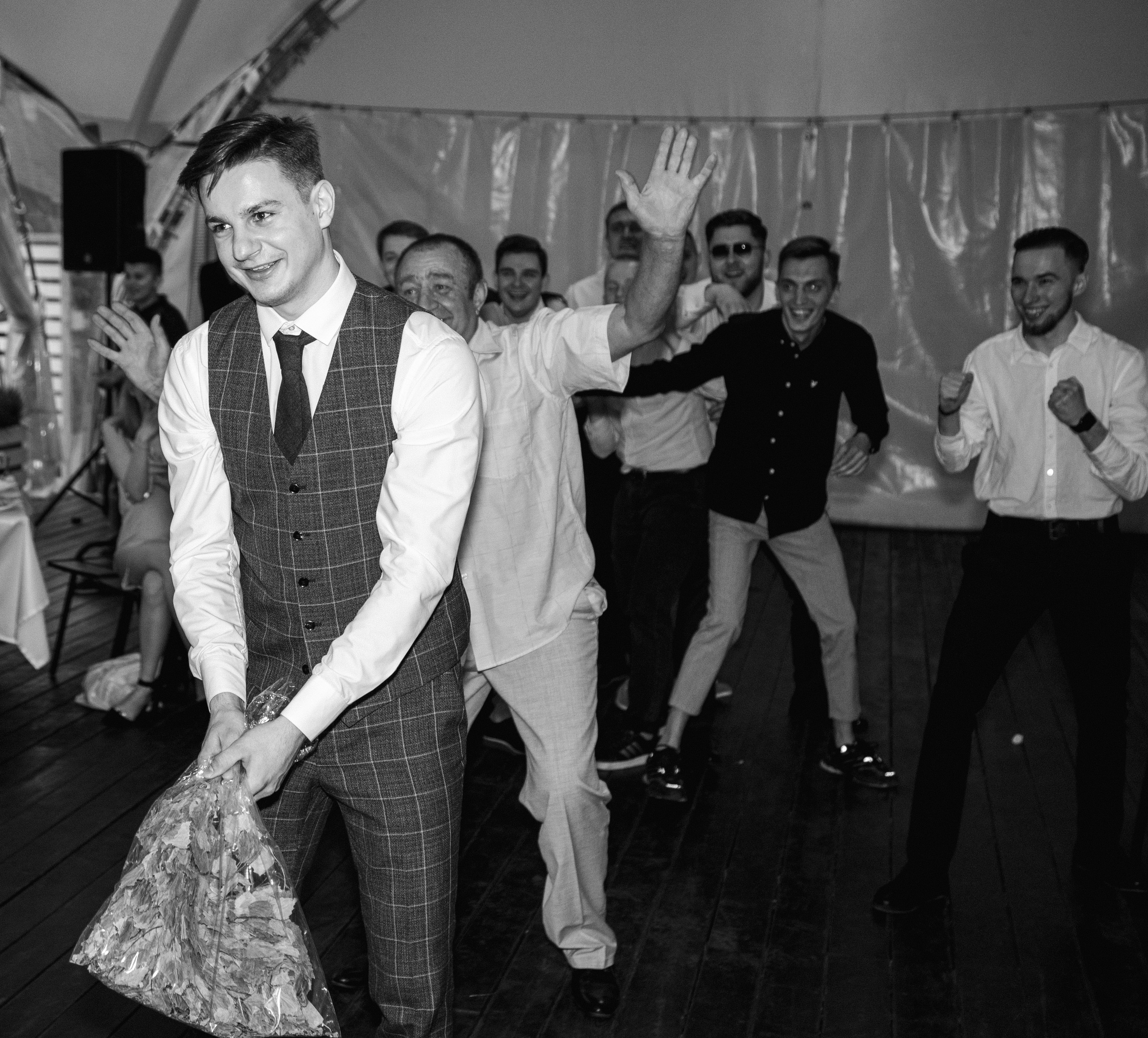 Жигули любви. Артём Бачурин — свадебный фотограф Воронеж