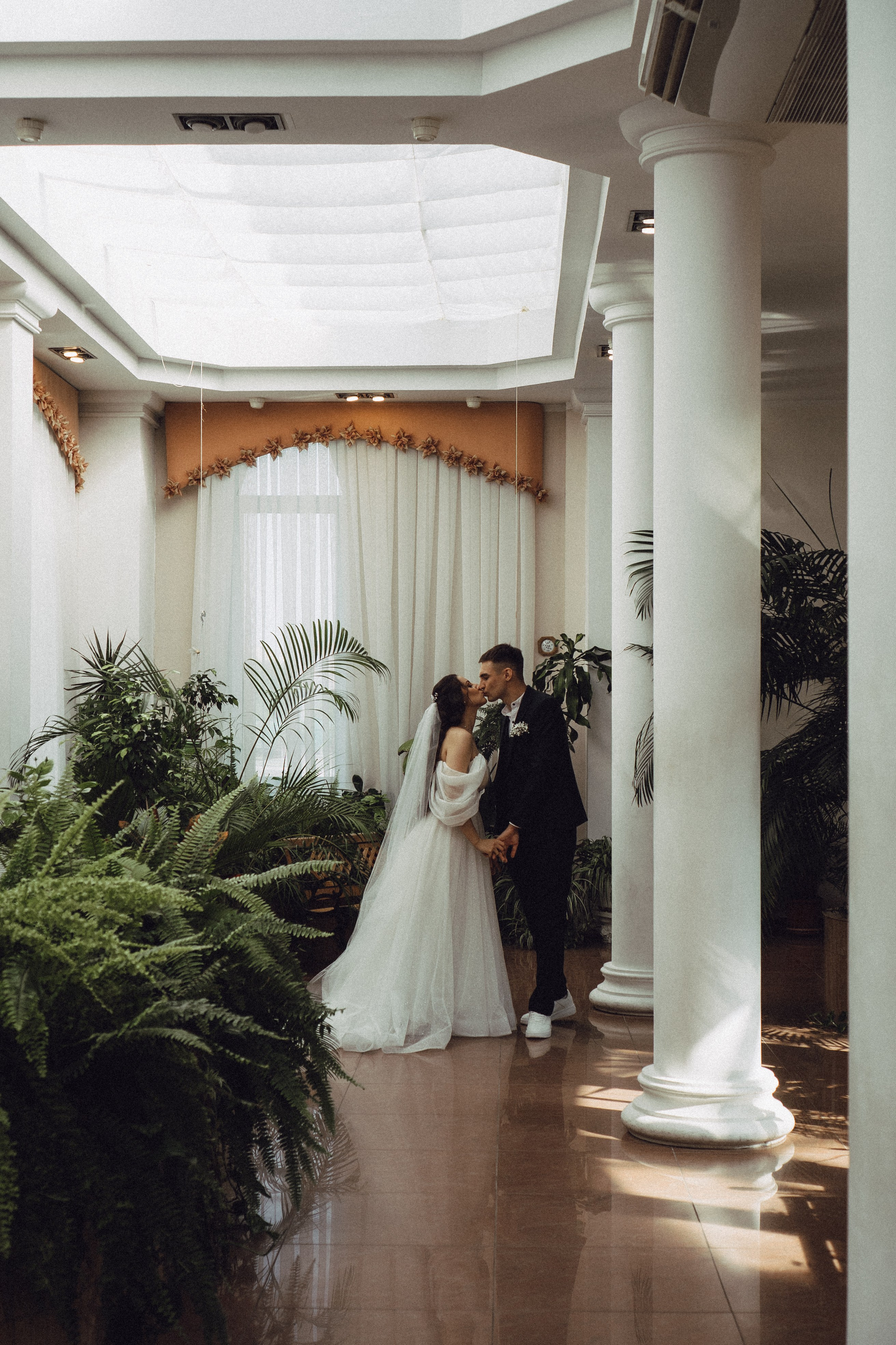 СВАДЕБНАЯ СЬЕМК В ПАРКЕ 300-ЛЕТИЯ. Профессиональный фотограф, Санкт-Петербург — Виктория Богомолова