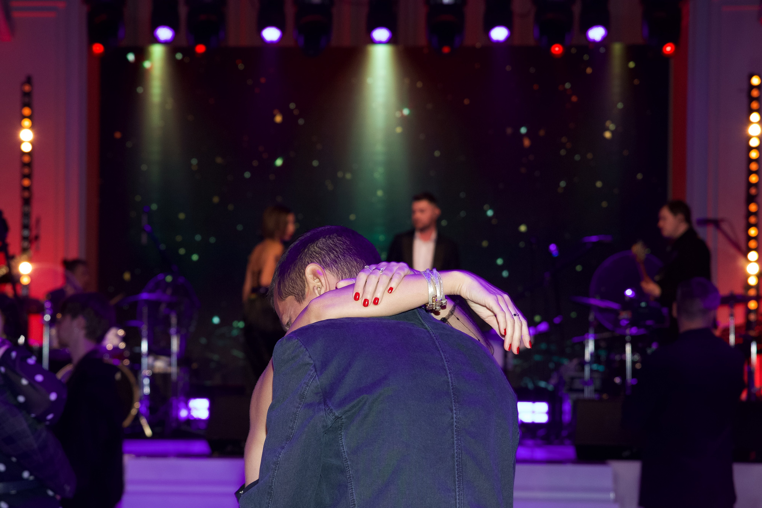 Mrs. & Ms. Главная