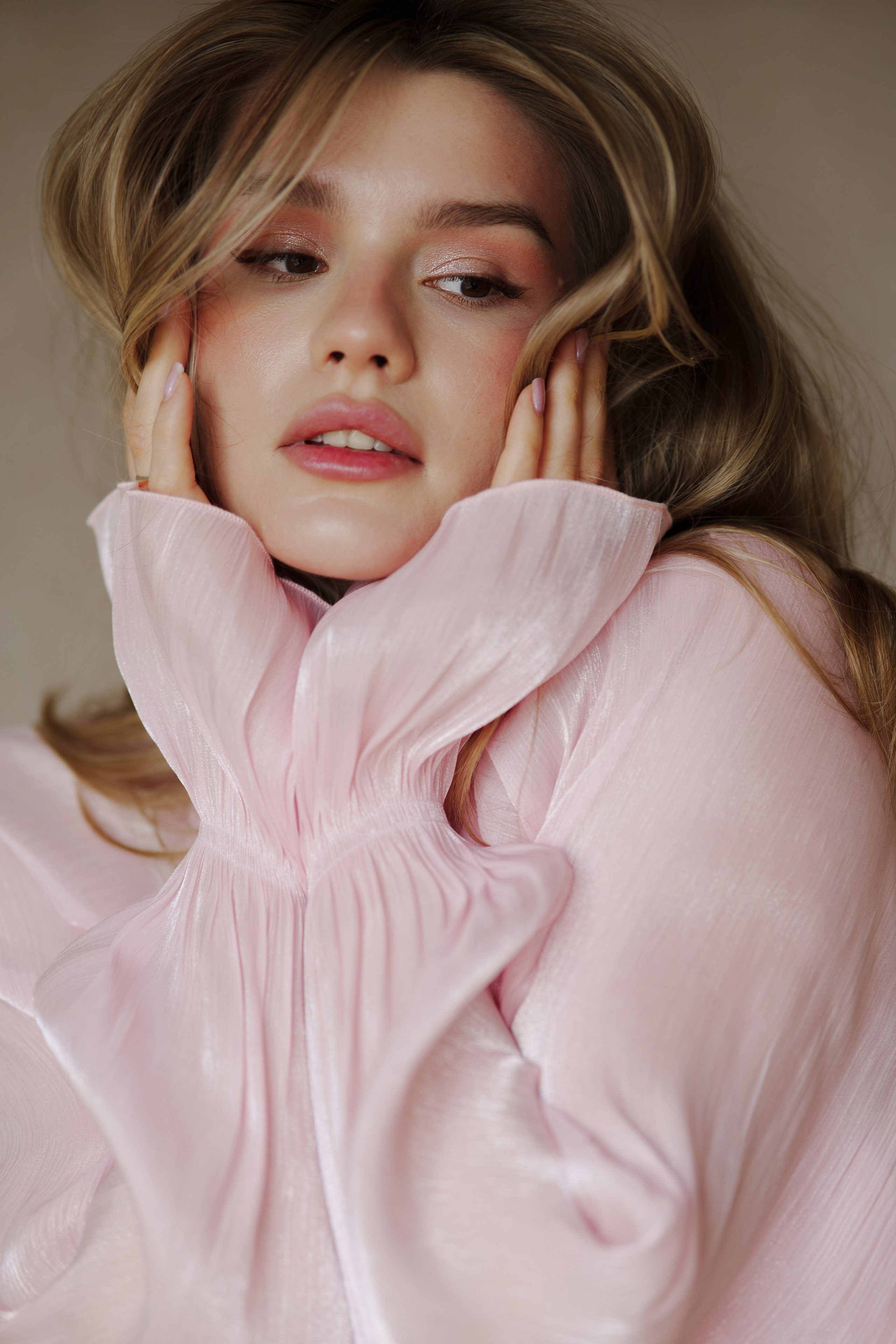 Таня. Главная