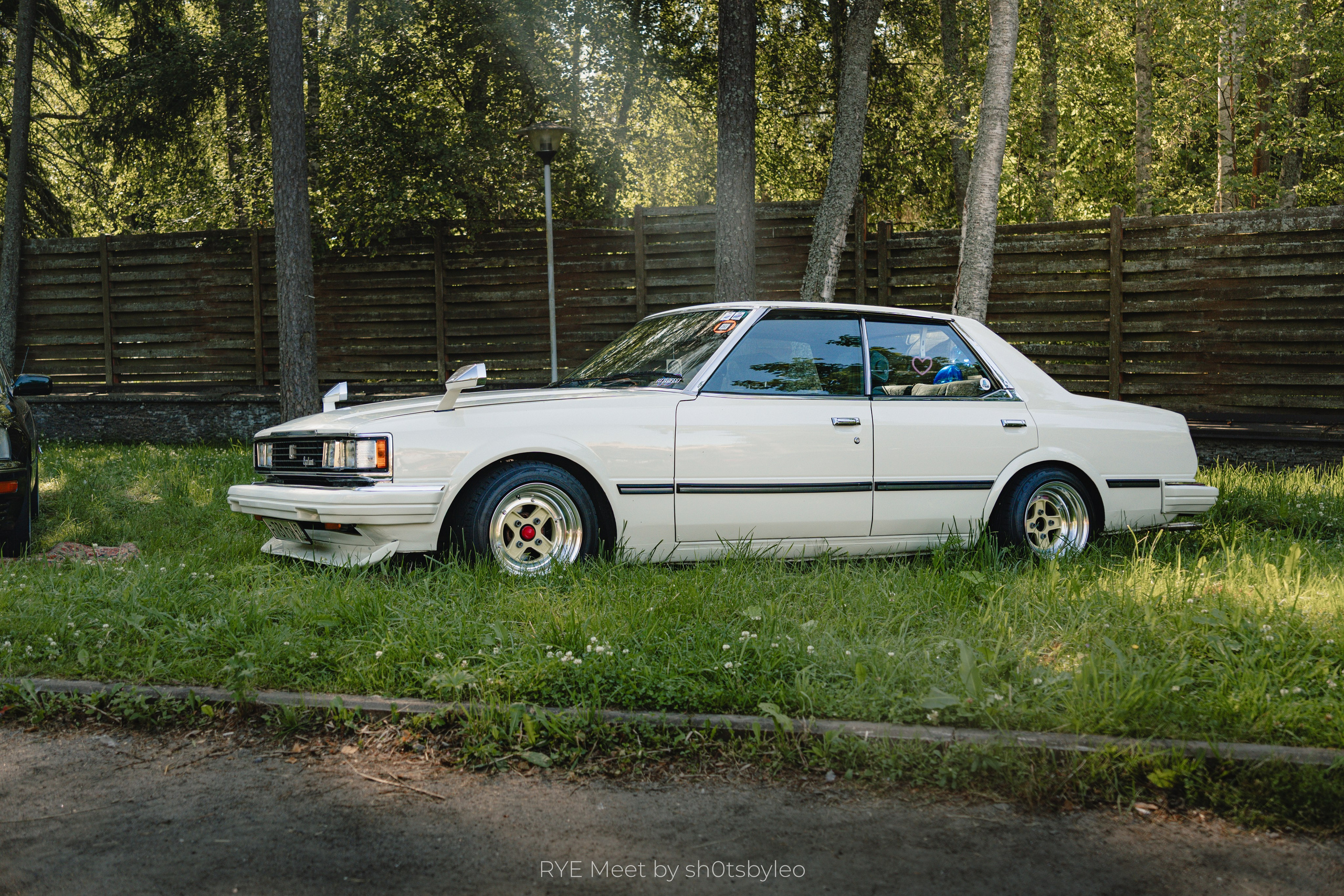 Масштабный летний фестиваль RYE Meet — встреча клуба любителей автомобилей старше 25-лет. Автомобильный фотограф Антон Цырулев