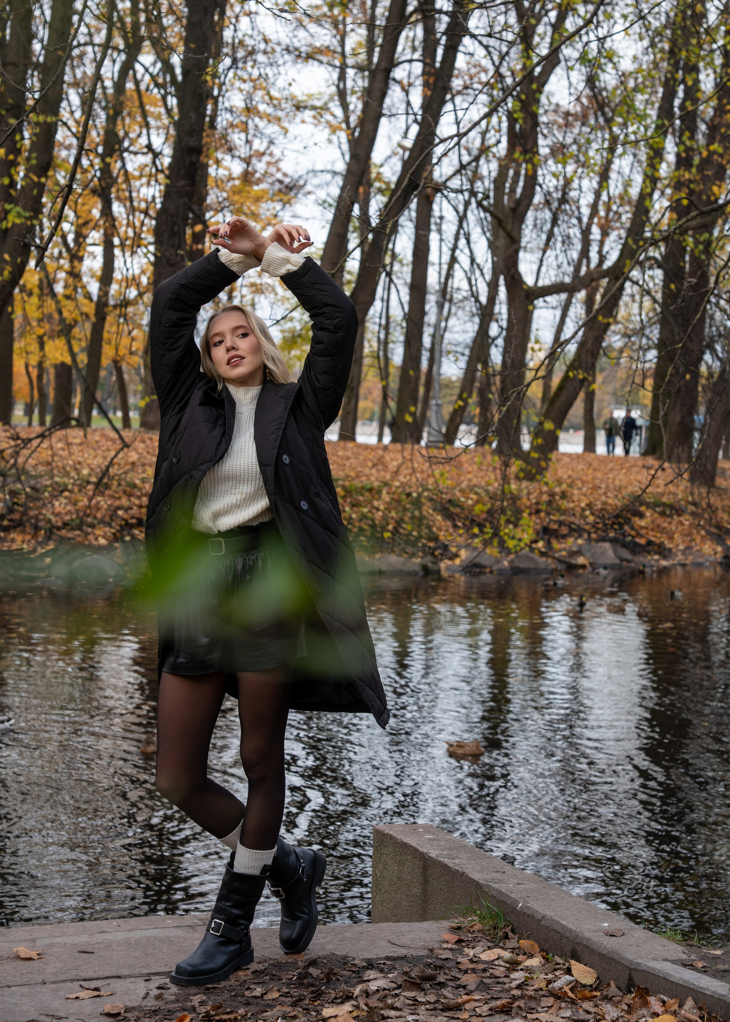 Прогулочная фотосессия у дачи Громова. Лопухинский сад. Студийный и портретный фотограф в САНКТ-ПЕТЕРБУРГЕИрина Махаон