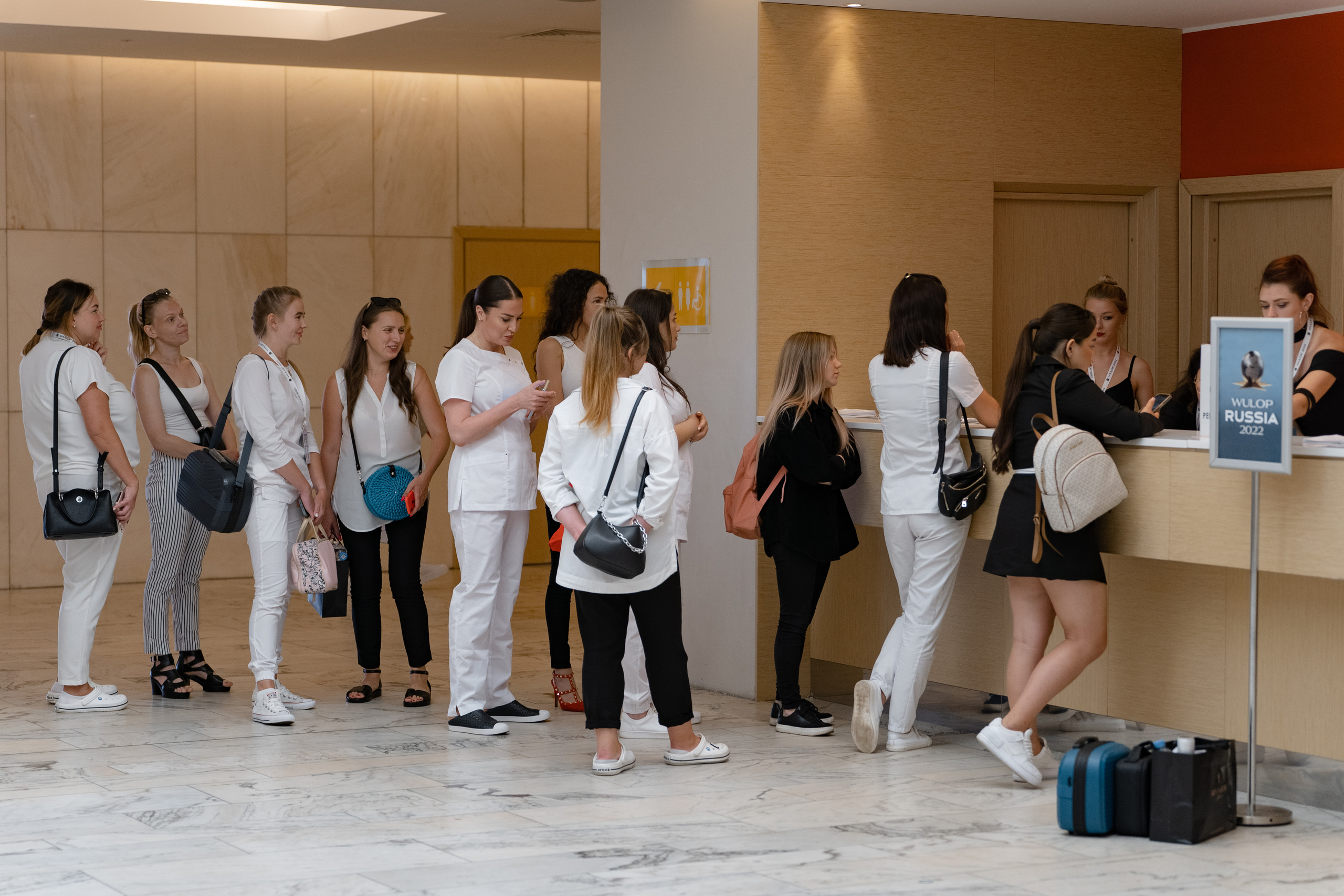 WULOP. Фотограф Макс Меш