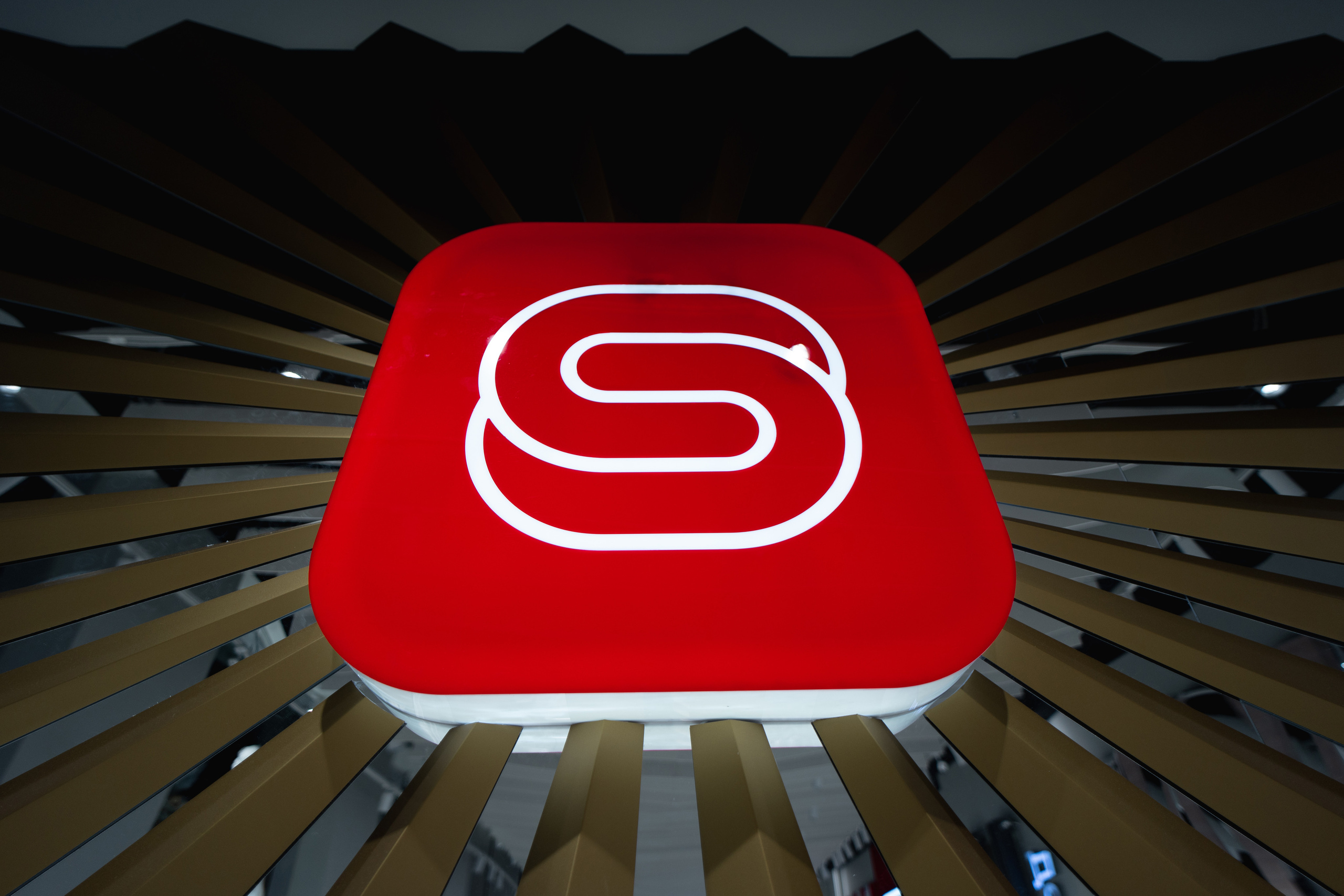 SUNLIGHT. Фотограф Макс Меш