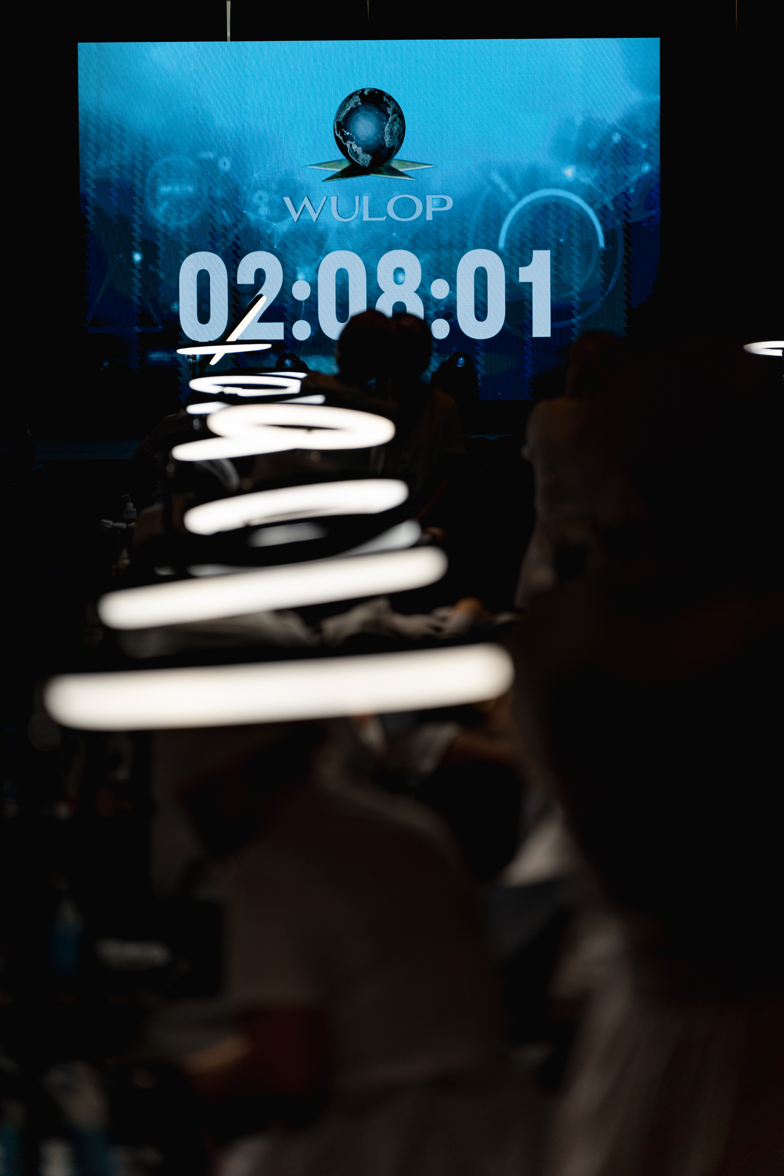 WULOP. Фотограф Макс Меш