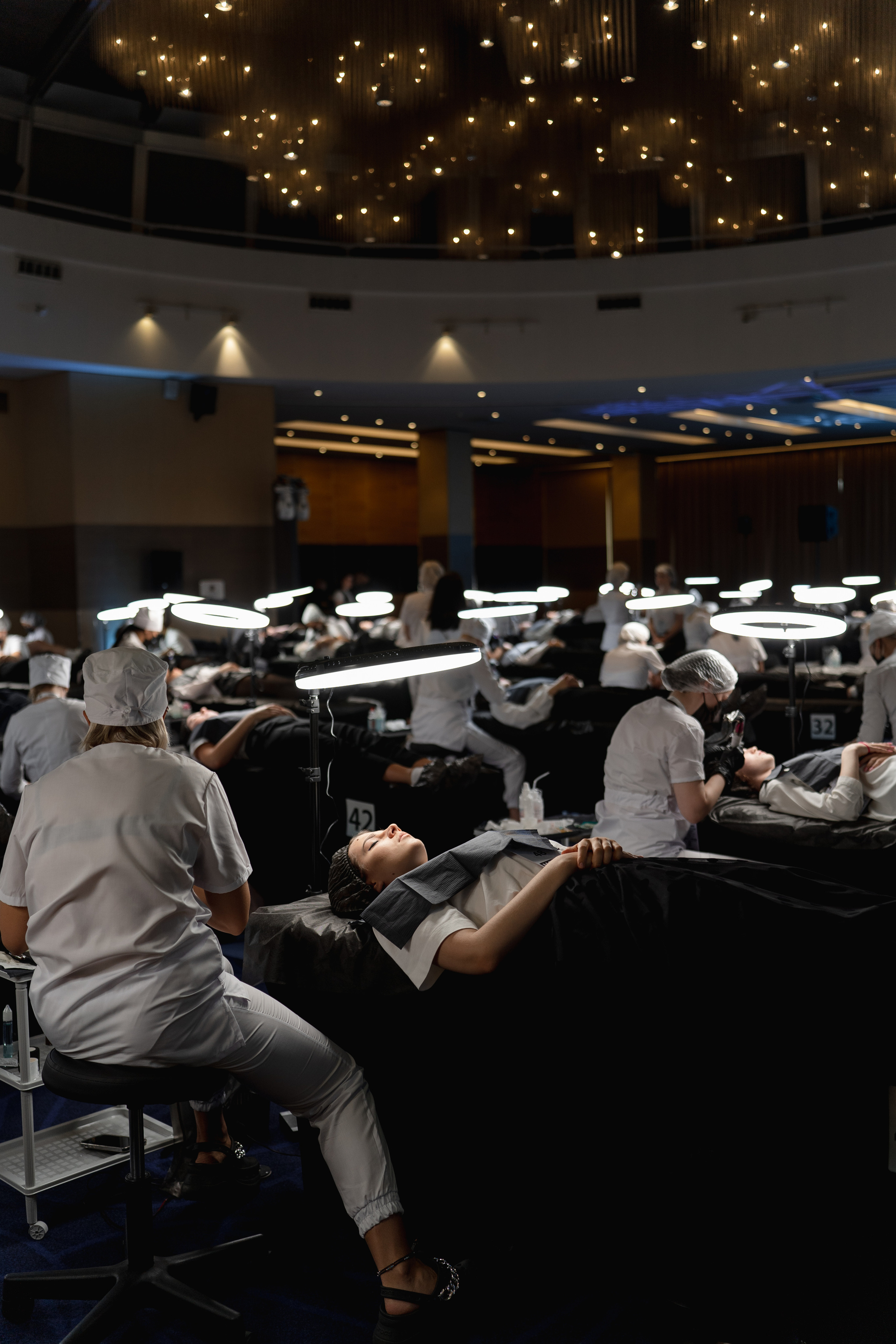 WULOP. Фотограф Макс Меш