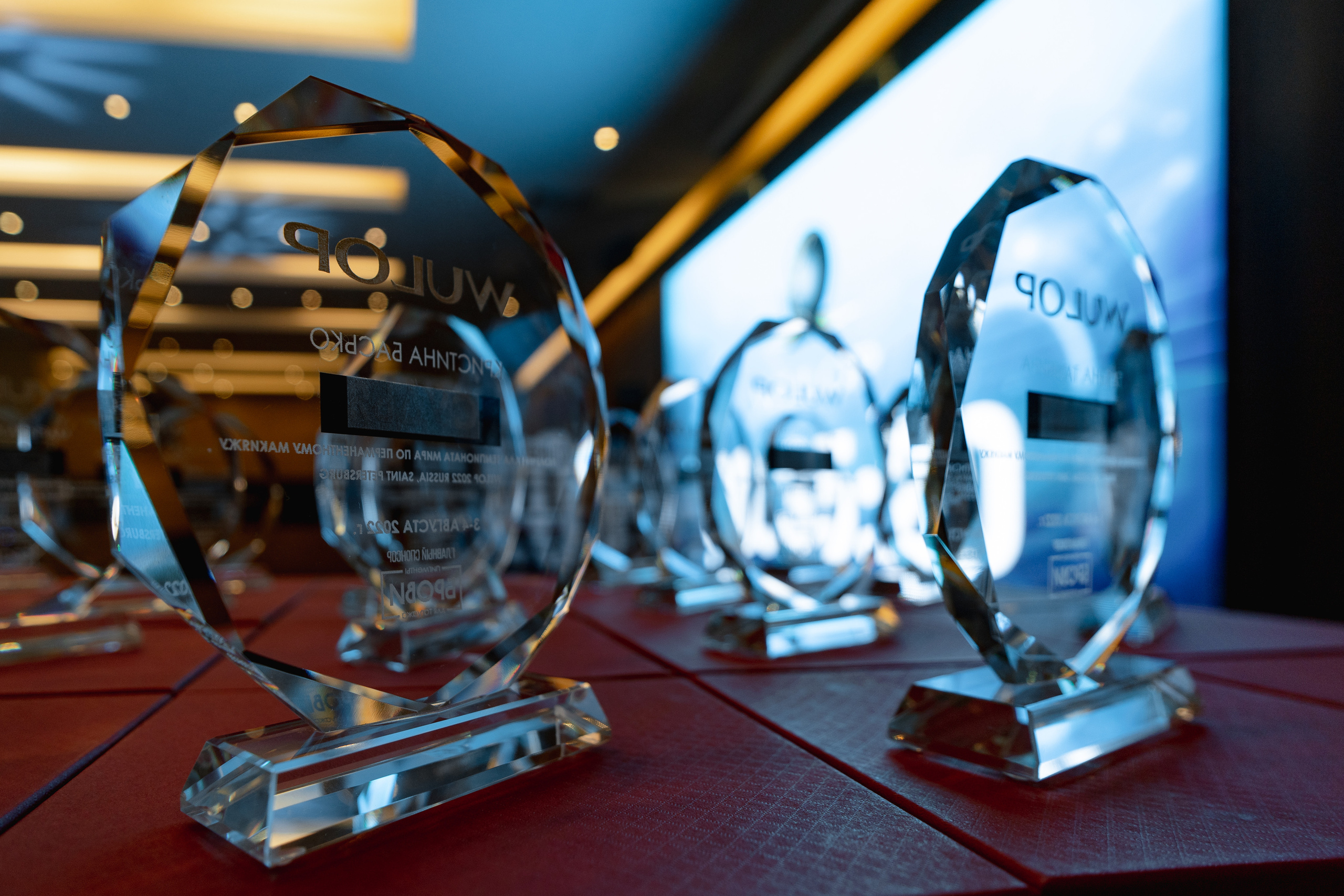 WULOP. Фотограф Макс Меш