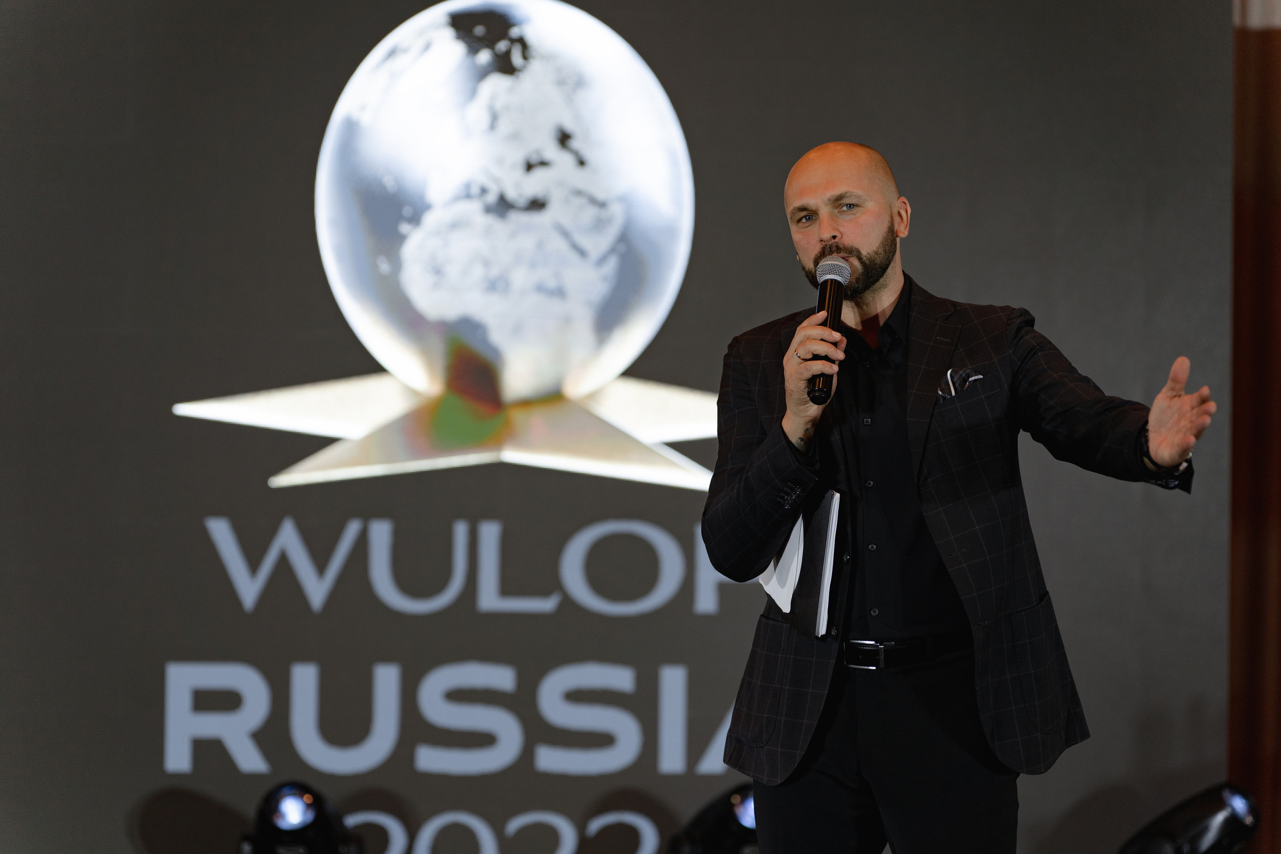 WULOP. Фотограф Макс Меш