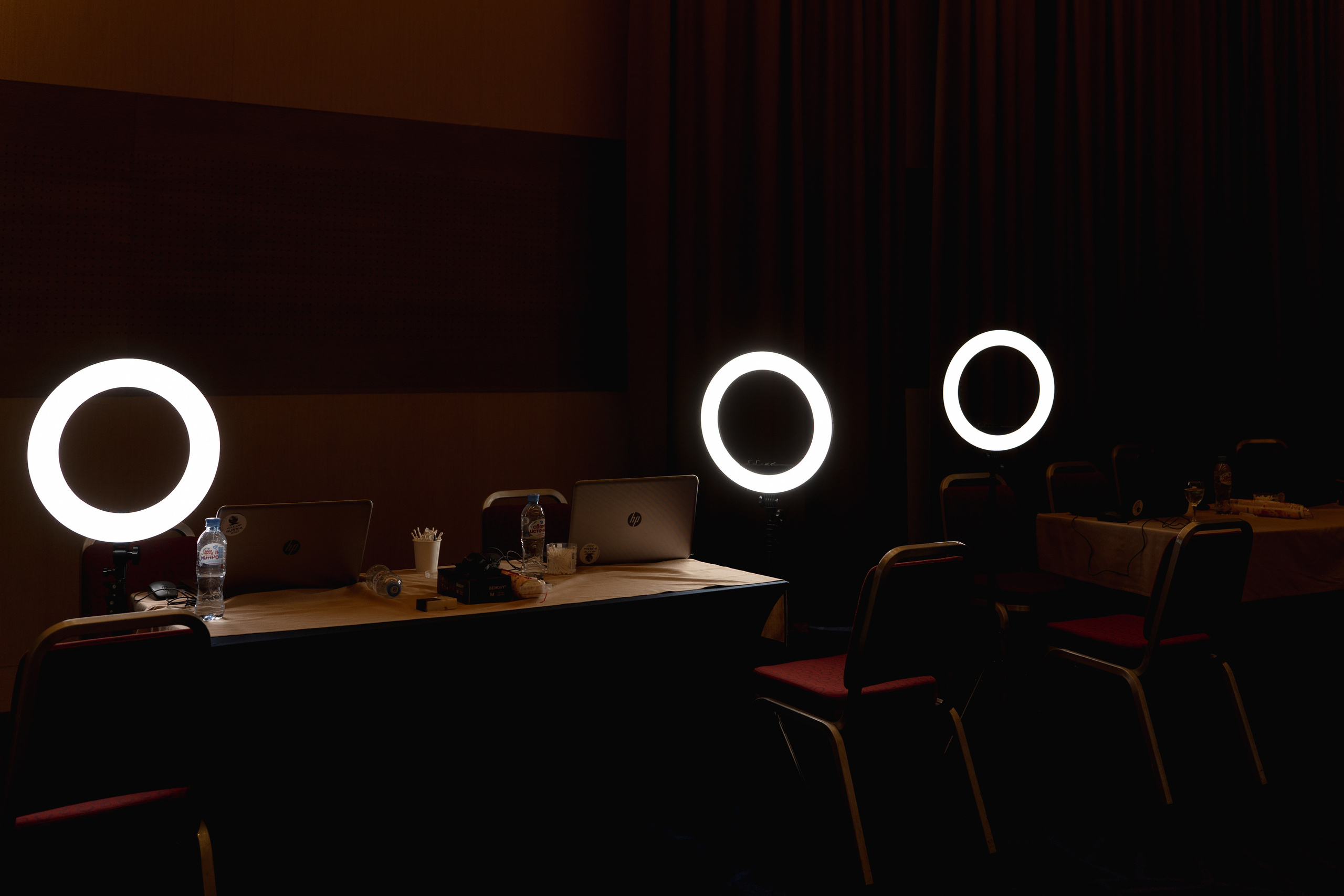 WULOP. Фотограф Макс Меш