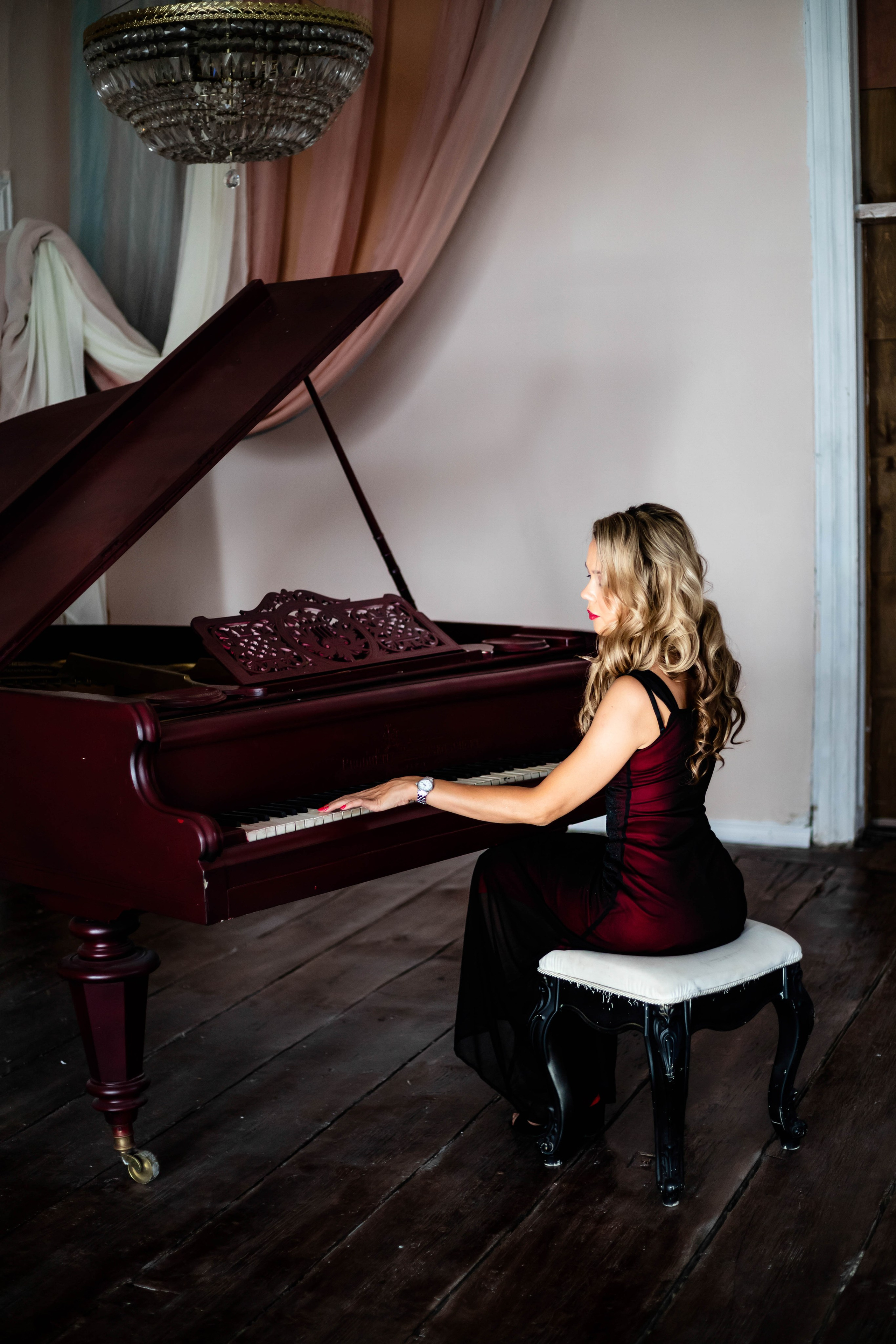 Индивидуальная в купеческом особняке /дом Котелова 16.09. Главная