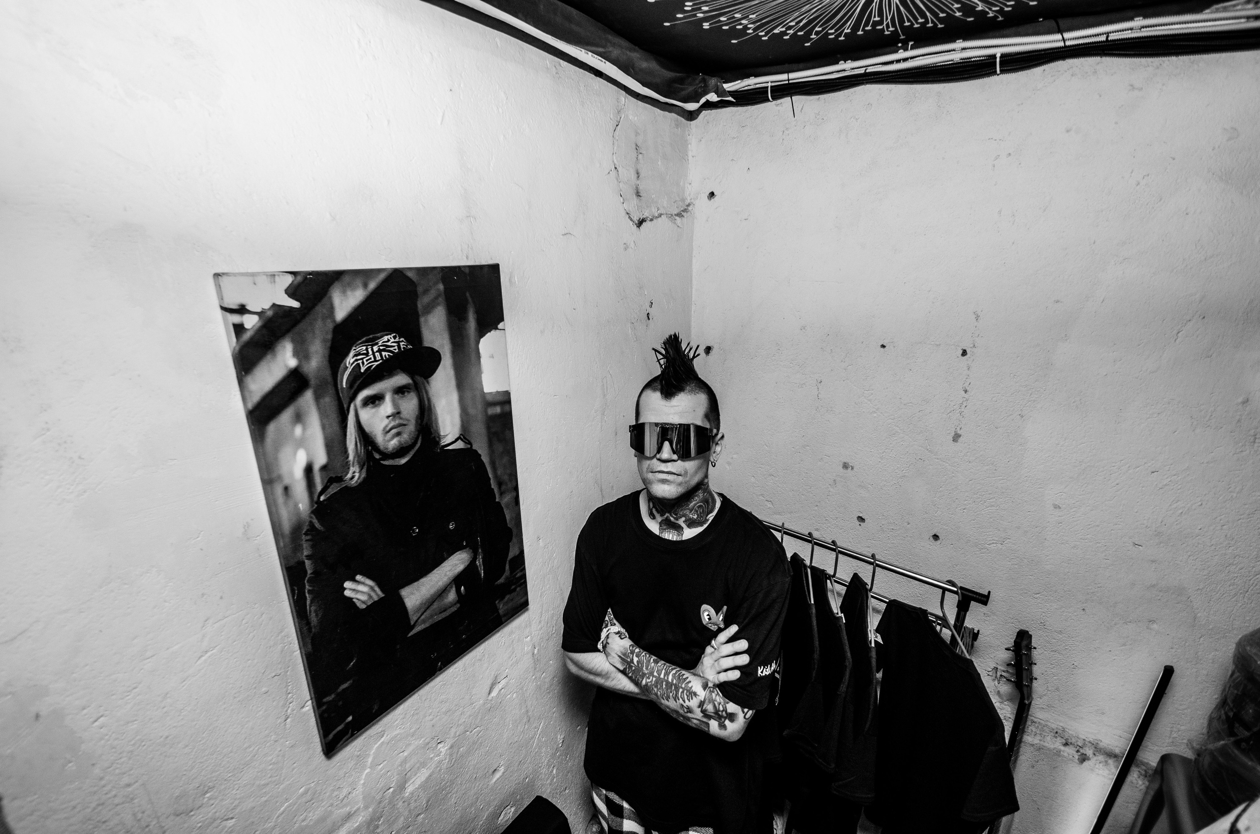 Макс | SQWOZ BAB. ОЧЕНЬ ПЛОХОЙ ФОТОГРАФ