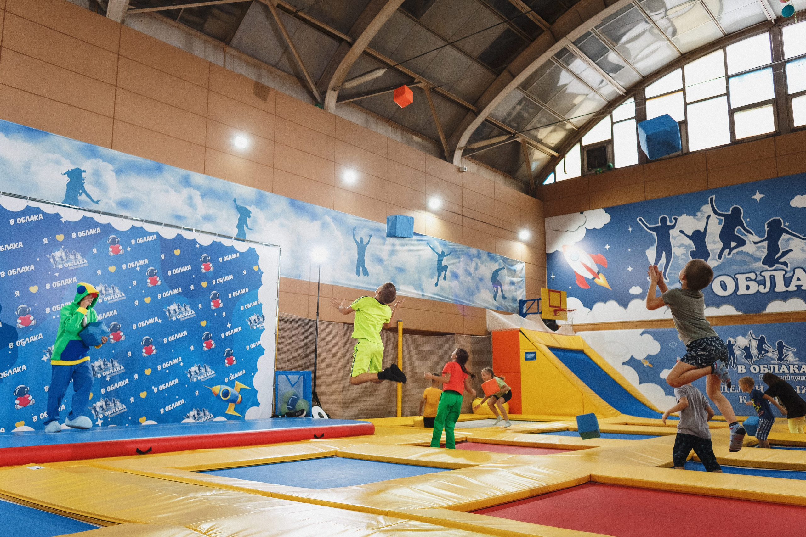 Веселые моменты: День рождения Даниила в 'В облака' Таганрога. Свадебный и семейный фотограф в Таганроге Бакарюк Антон