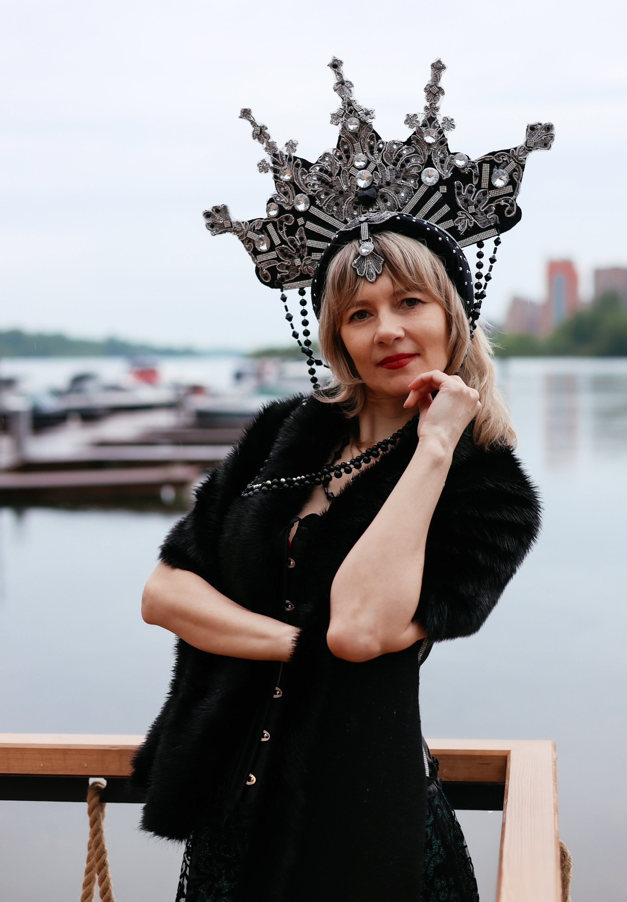 ВСТРЕЧА ЗАКАТА «ТЫ КОРОЛЕВА». Фотограф Красноярск съемки лавстори, фотосессия в студии, портретная съемка, творческие фотосессии