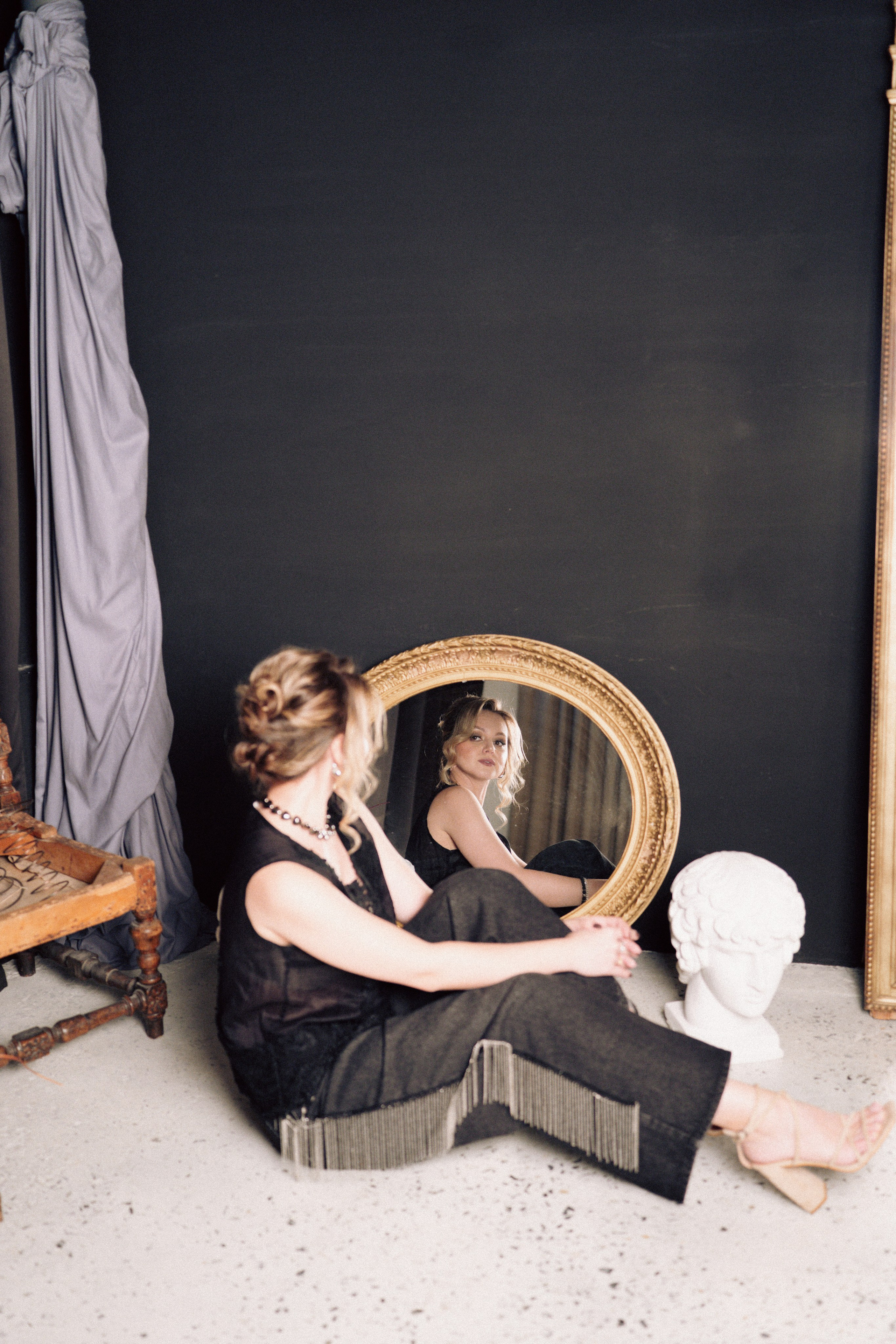 НОВОГОДНЯЯ ФОТОСЕСИИЯ В СТУДИИ ДЛЯ ДЕВУШКИ И ПРОГУЛКА ПО ЧЕРНЫШЕВСКОЙ. Профессиональный фотограф, Санкт-Петербург — Виктория Богомолова