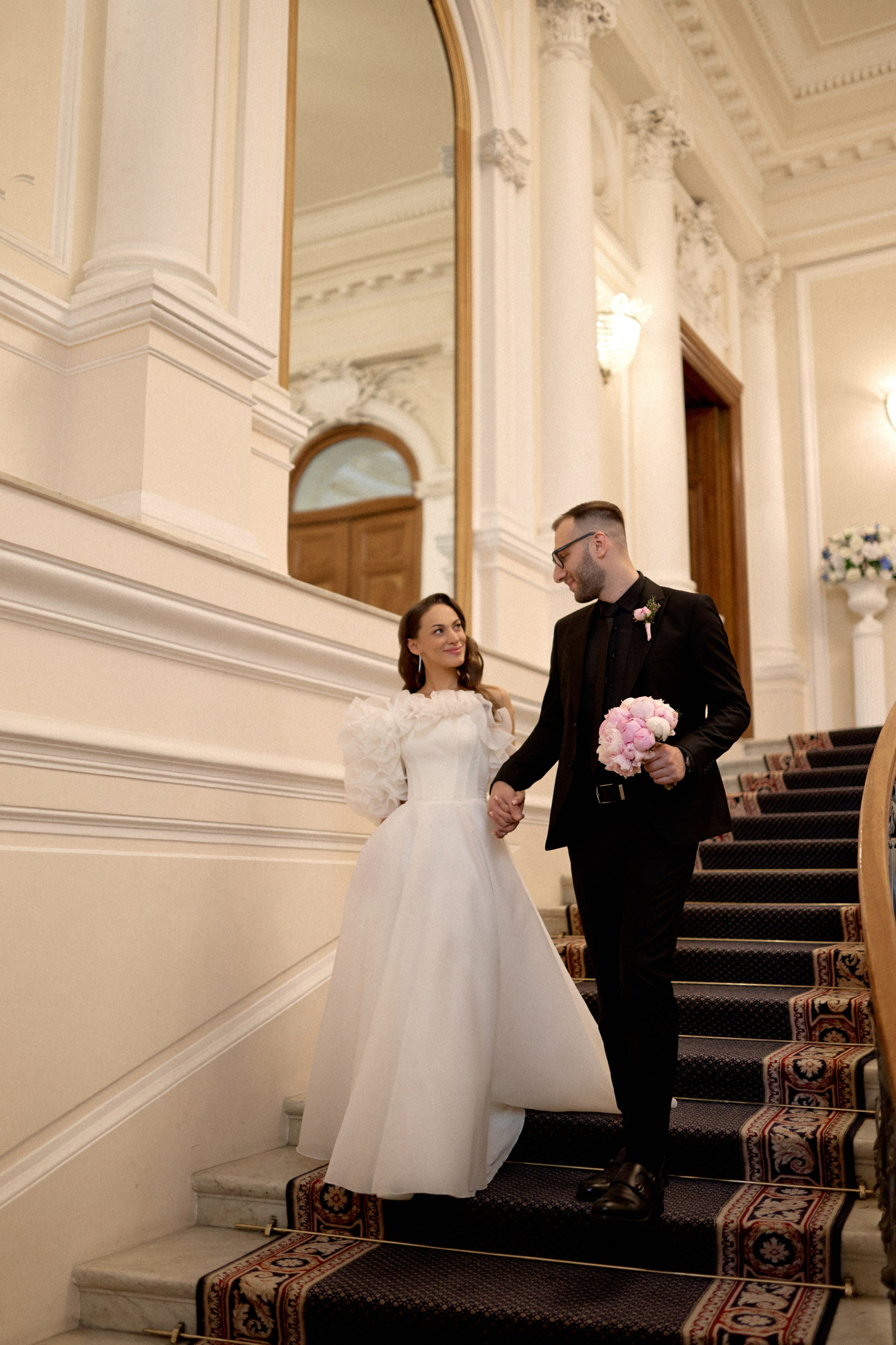 Свадебная фотосессия на катере в Санкт-Петербурге. Сестры Карабаза. Фотографы и ретушеры в Москве и Санкт-Петербурге