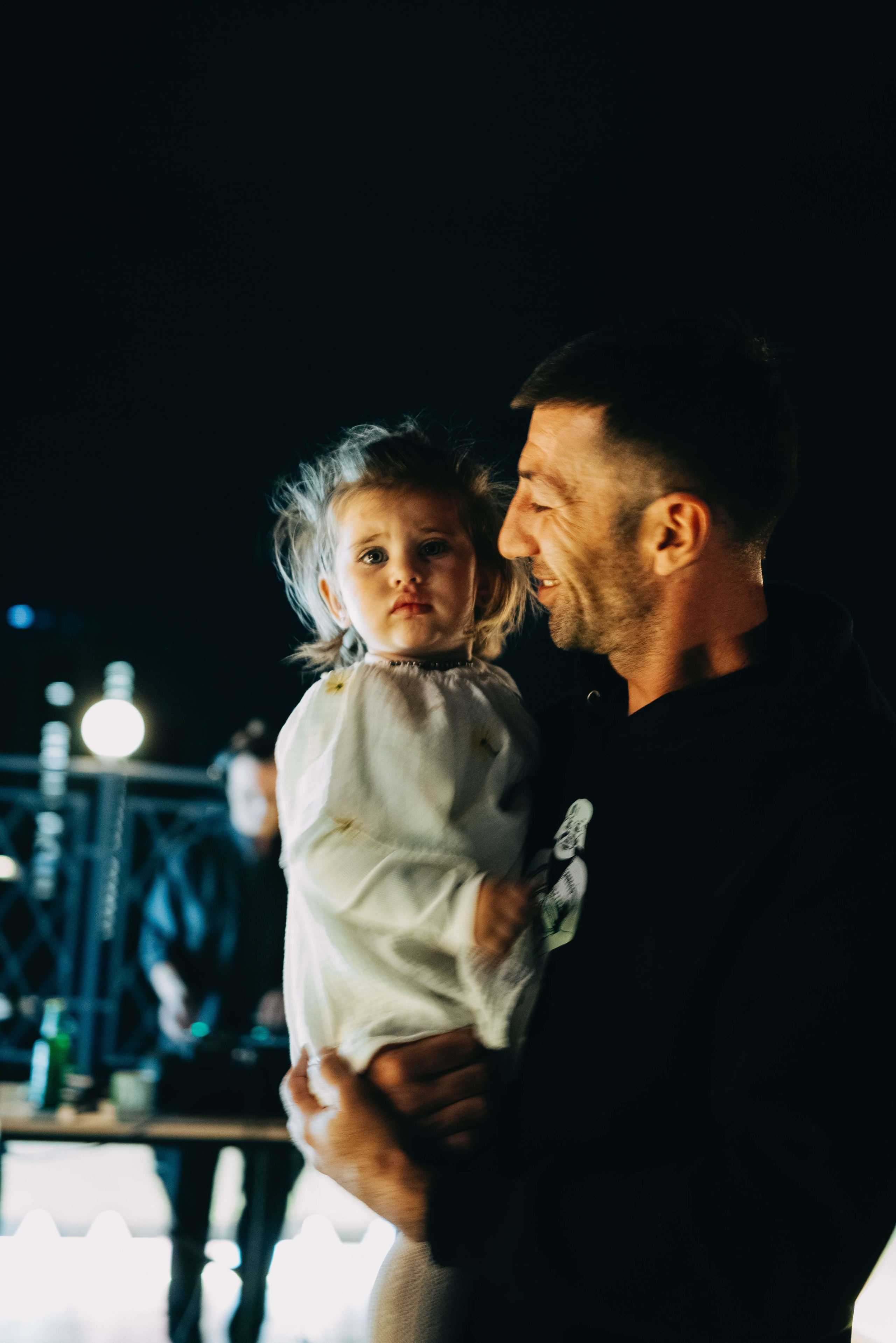 Вечеринка на крыше. Портретный и свадебный фотограф в Тбилиси • xeniqo