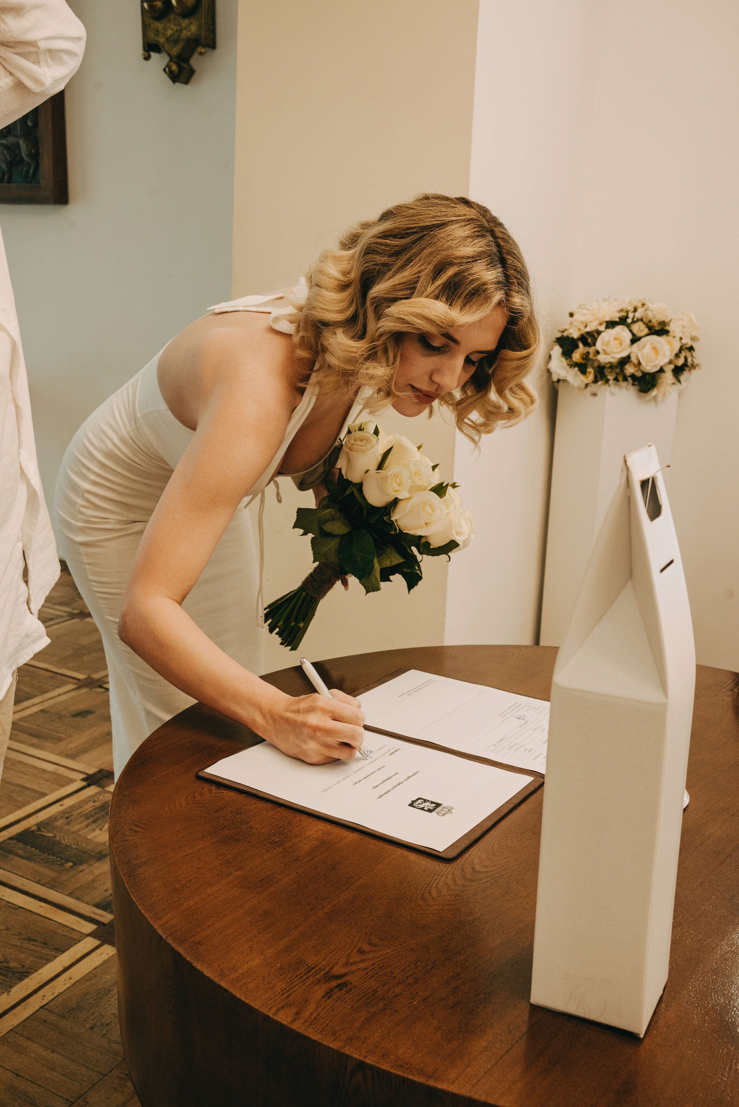 Свадебная фотосессия в городе Тбилиси. Портретный и свадебный фотограф в Тбилиси • xeniqo