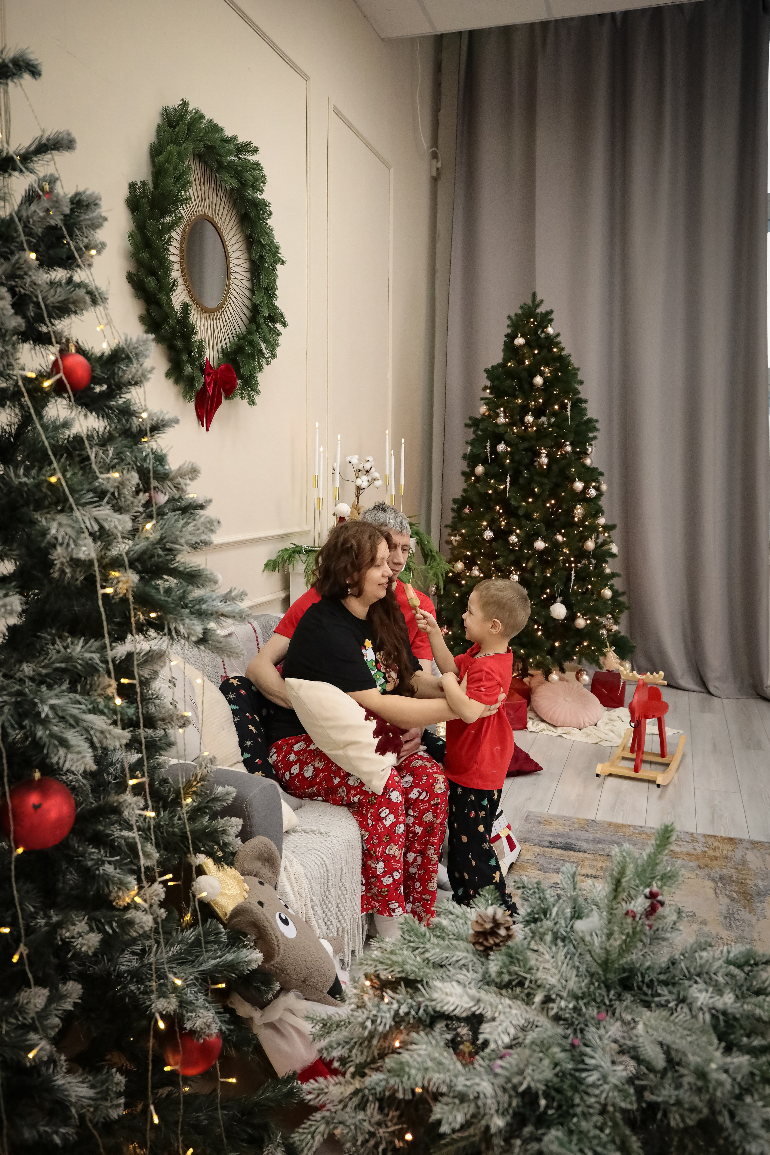 НОВОГОДНИЕ ФОТОСЕССИИ. Фотограф г. Хабаровск. Семейные и индивидуальные съёмки