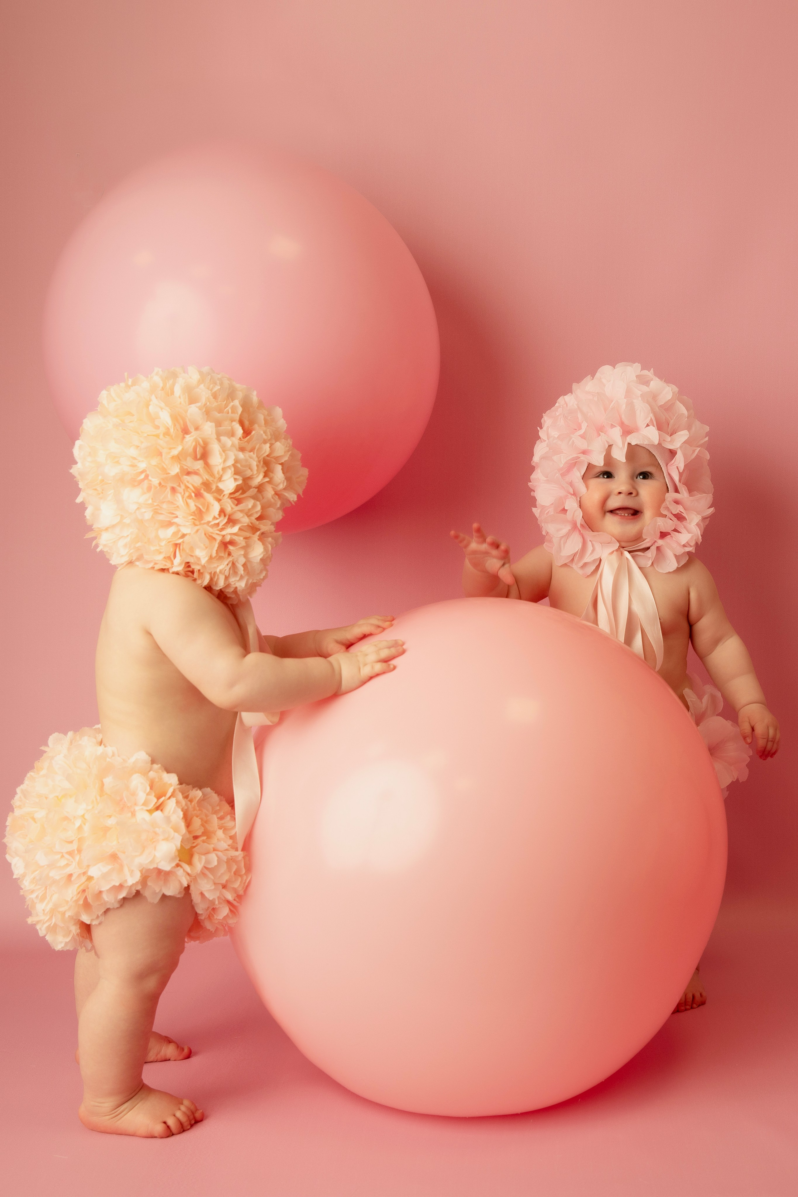 Съемка годовасиков в цветочных костюмах. Фотограф новорожденных, детский фотограф  Москва.Семейная съемка Москва. Семенова Анна