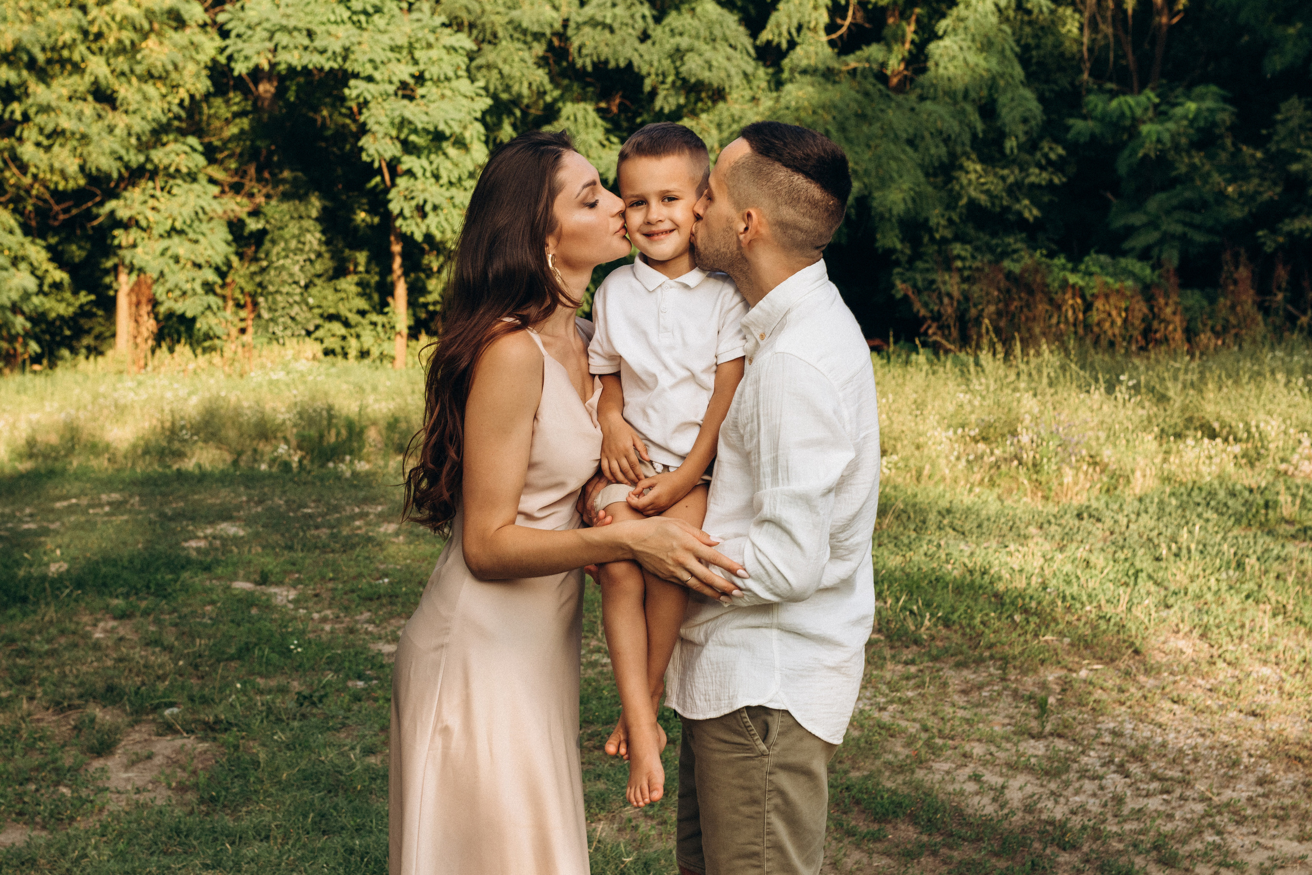 В стране чудес: Настя, Амели, Эден, Эмиль. Фотограф в Краснодаре Арина Кудряшова