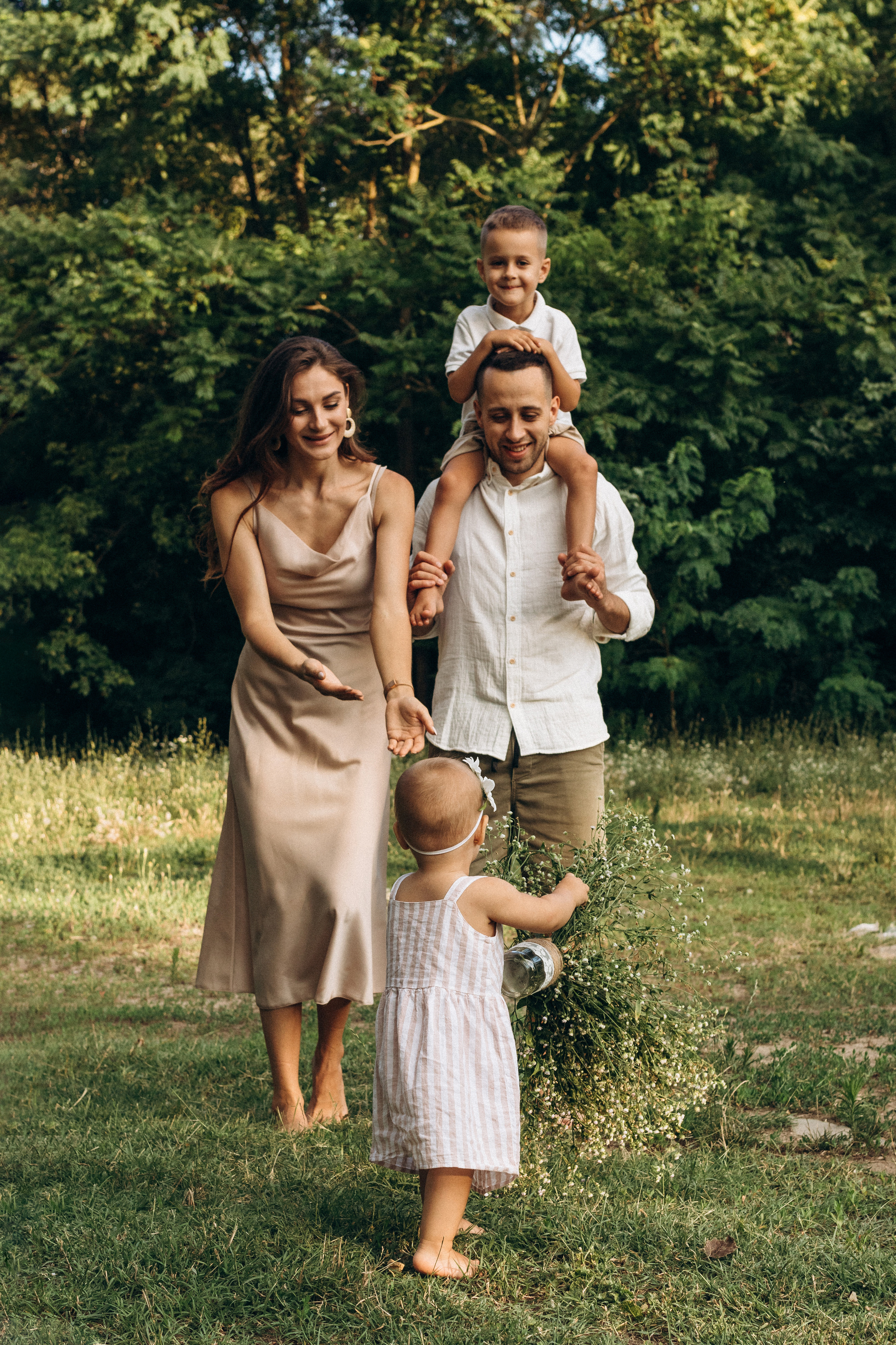В стране чудес: Настя, Амели, Эден, Эмиль. Фотограф в Краснодаре Арина Кудряшова