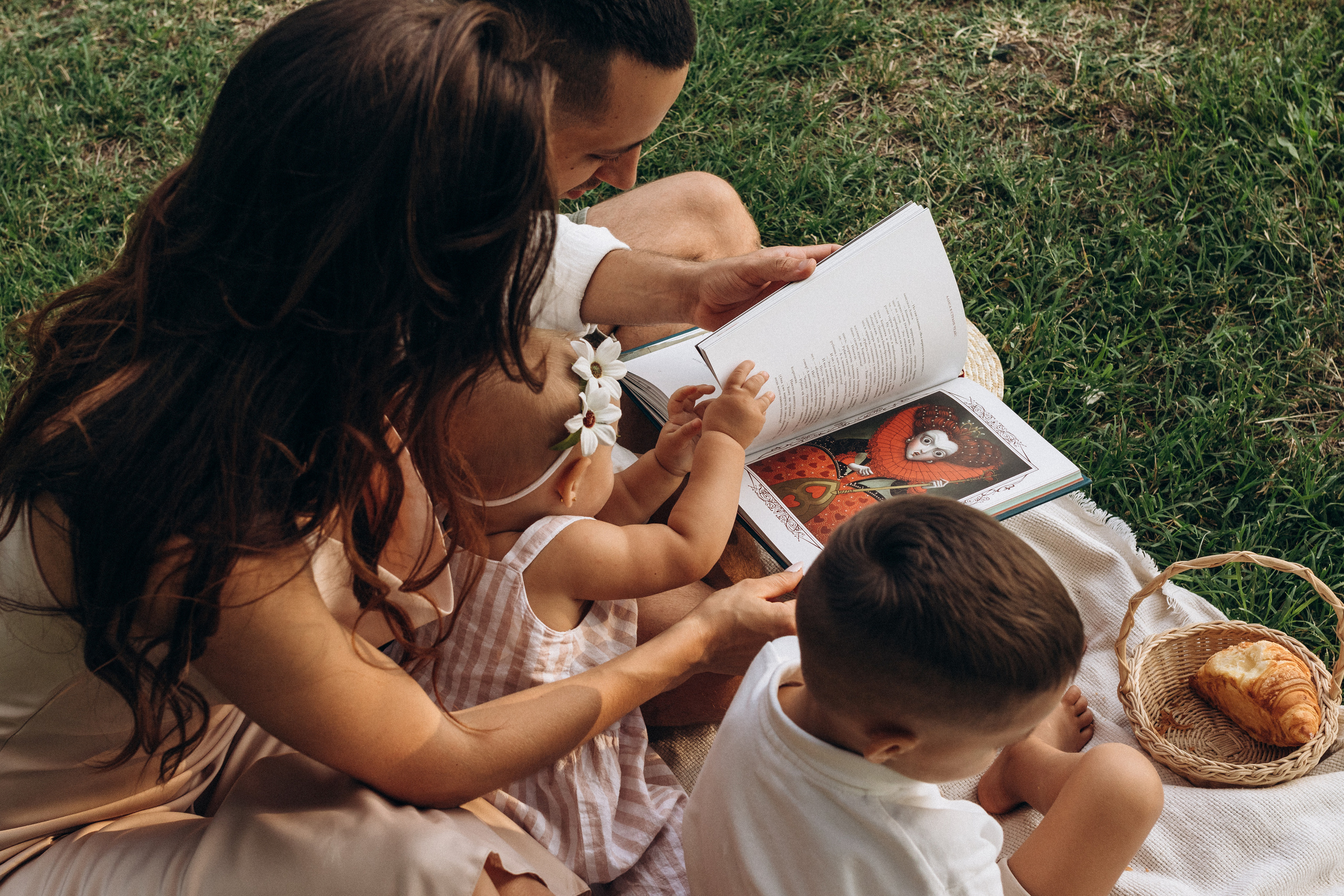 В стране чудес: Настя, Амели, Эден, Эмиль. Фотограф в Краснодаре Арина Кудряшова