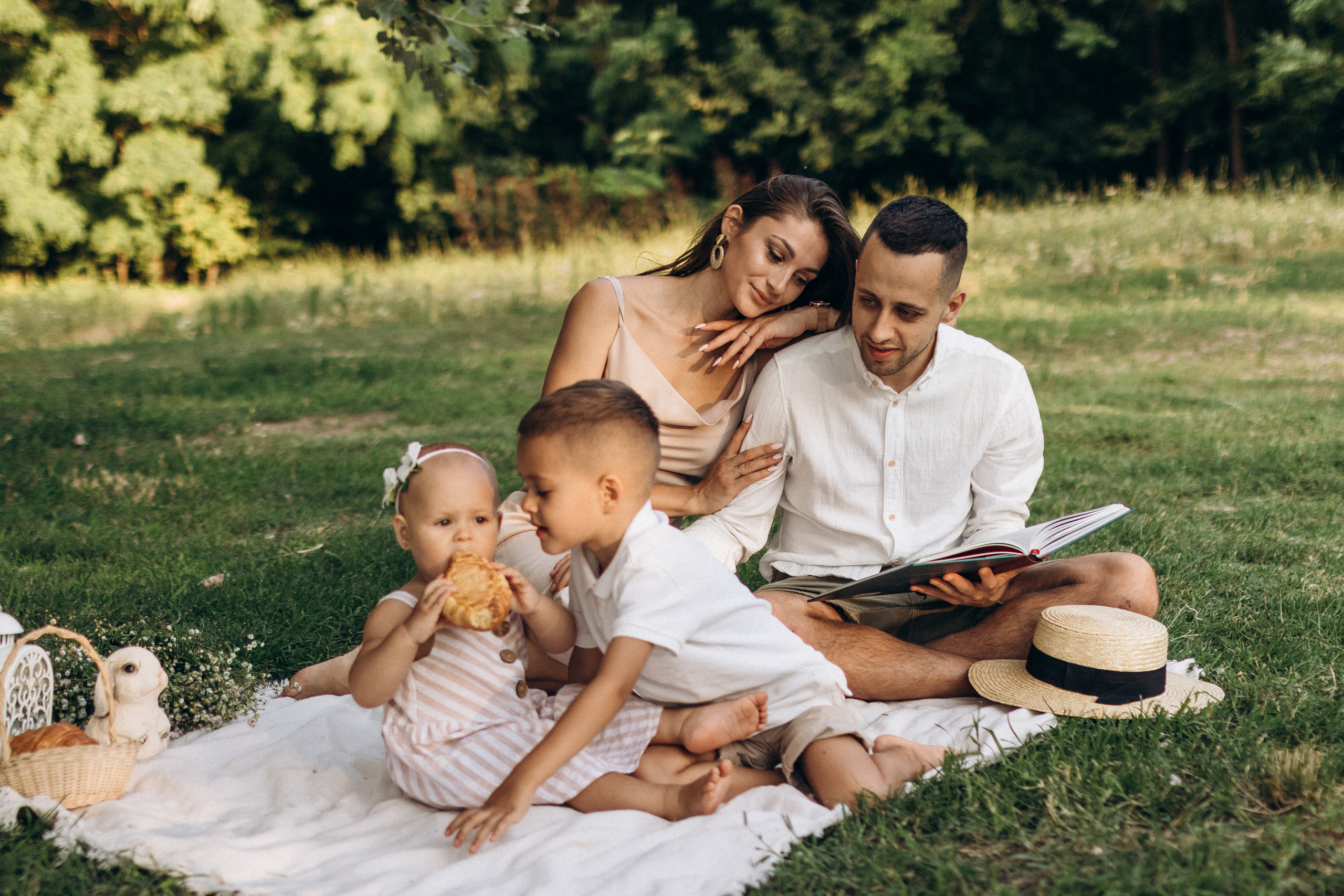 В стране чудес: Настя, Амели, Эден, Эмиль. Фотограф в Краснодаре Арина Кудряшова