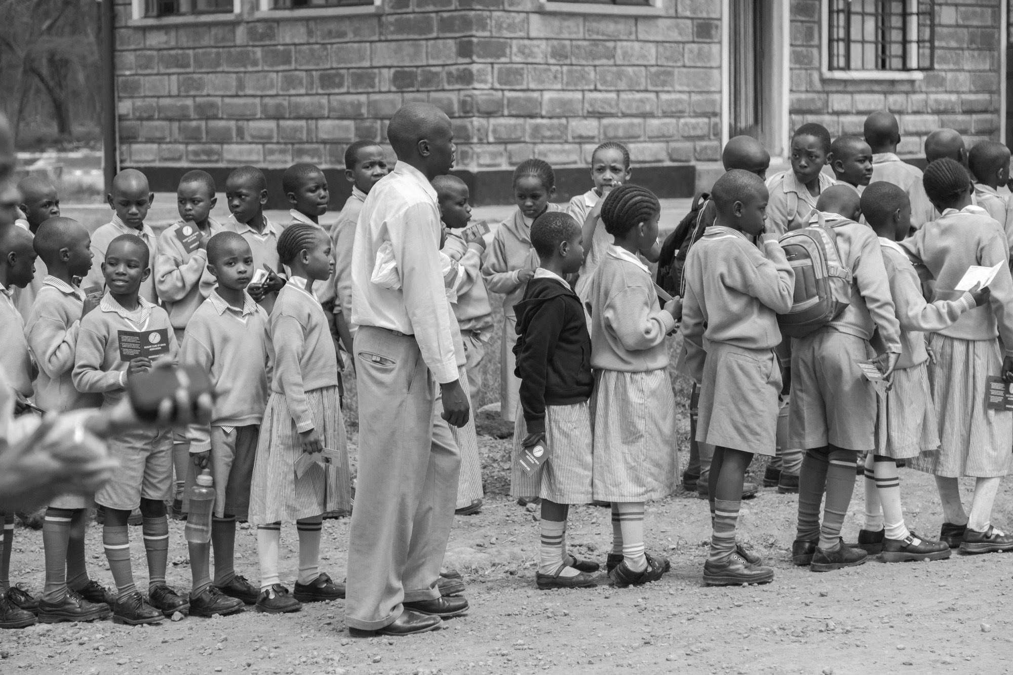 Кения. На обочине дороги. Фотограф Алексей Скоробогатько