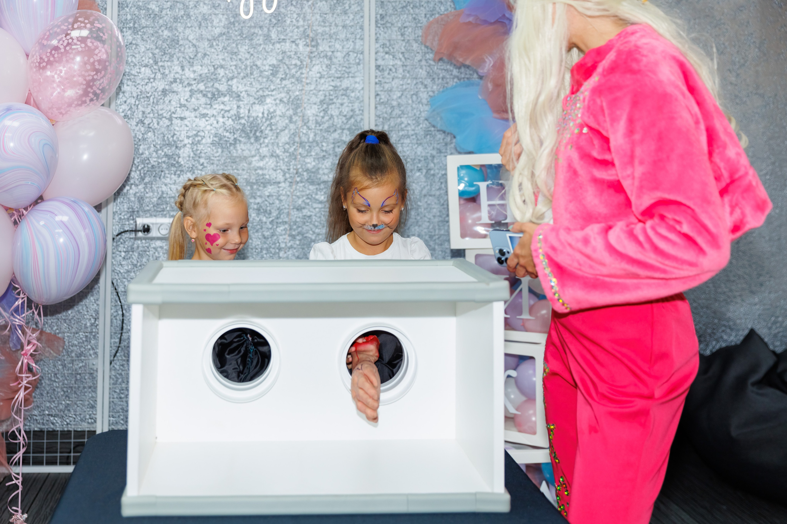 Детский лофт Алиса в стране чудес. Женский фотограф в Новосибирске Наталья Гресь