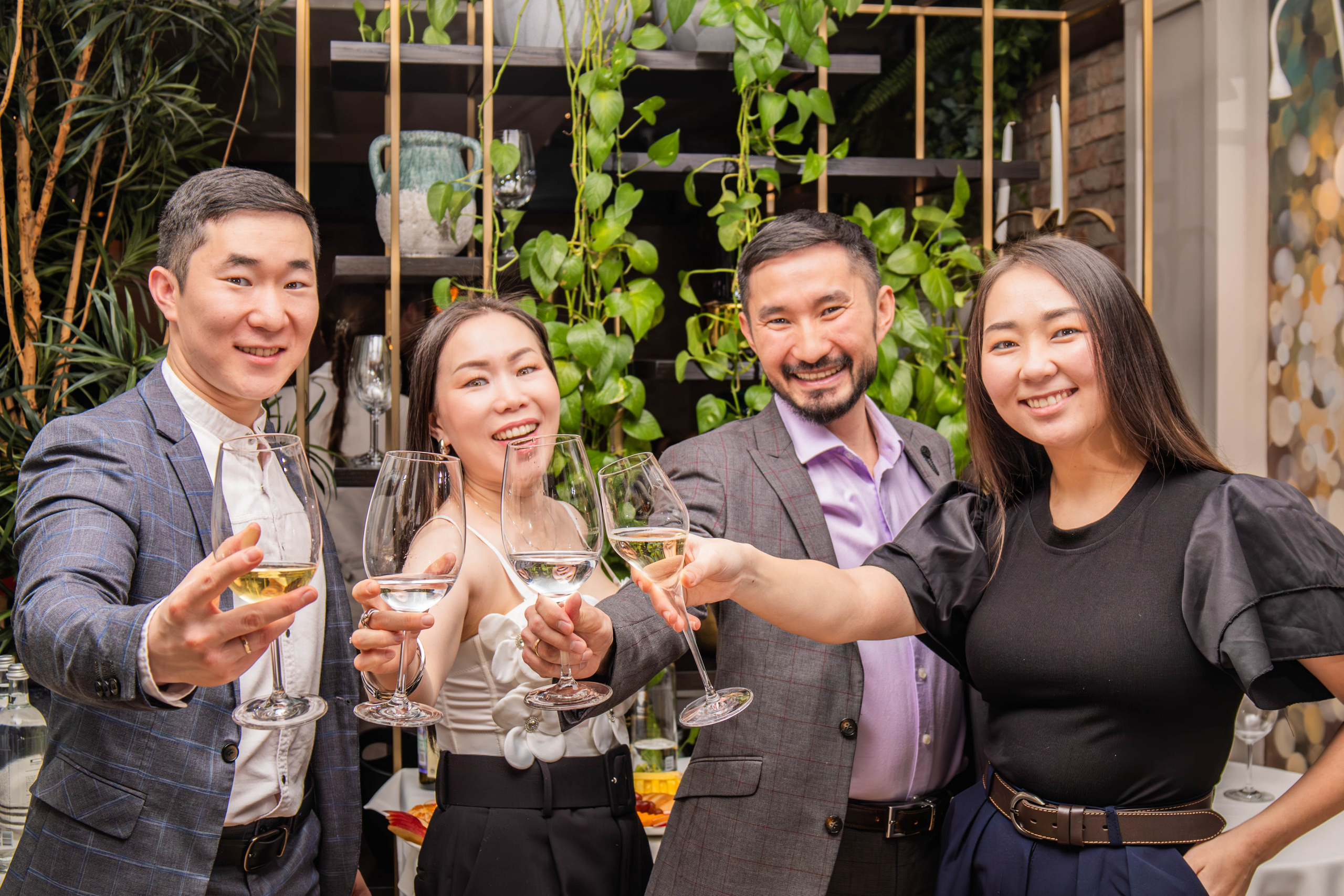 Съёмка в ресторане на День рождения для Булата. Семейный и свадебный фотограф в Москве и Домодедово Анна Авилочкина