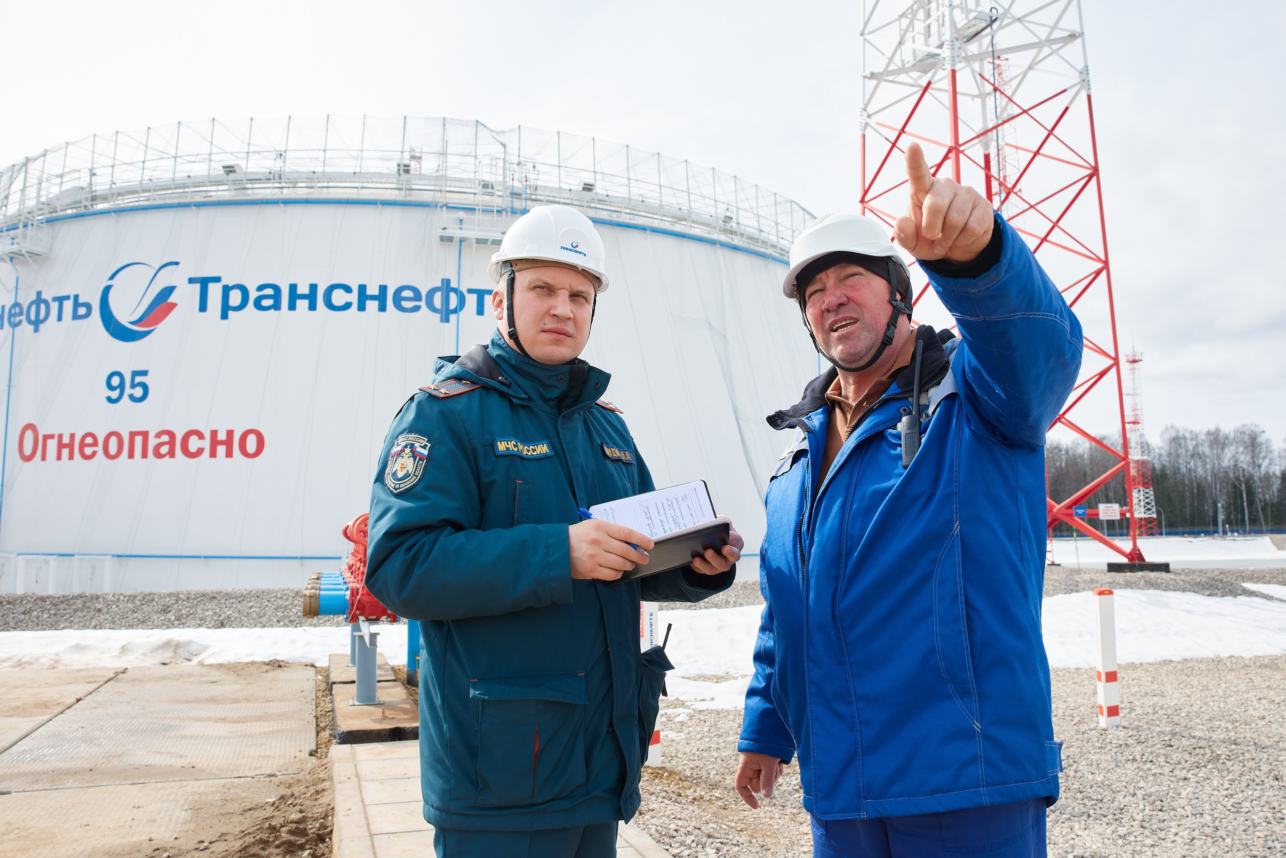 Учения по пожарной безопасности. Мое имя Раиль. Я репортажный фотограф в Казани, так же мой любимый жанр — свадебный фотограф