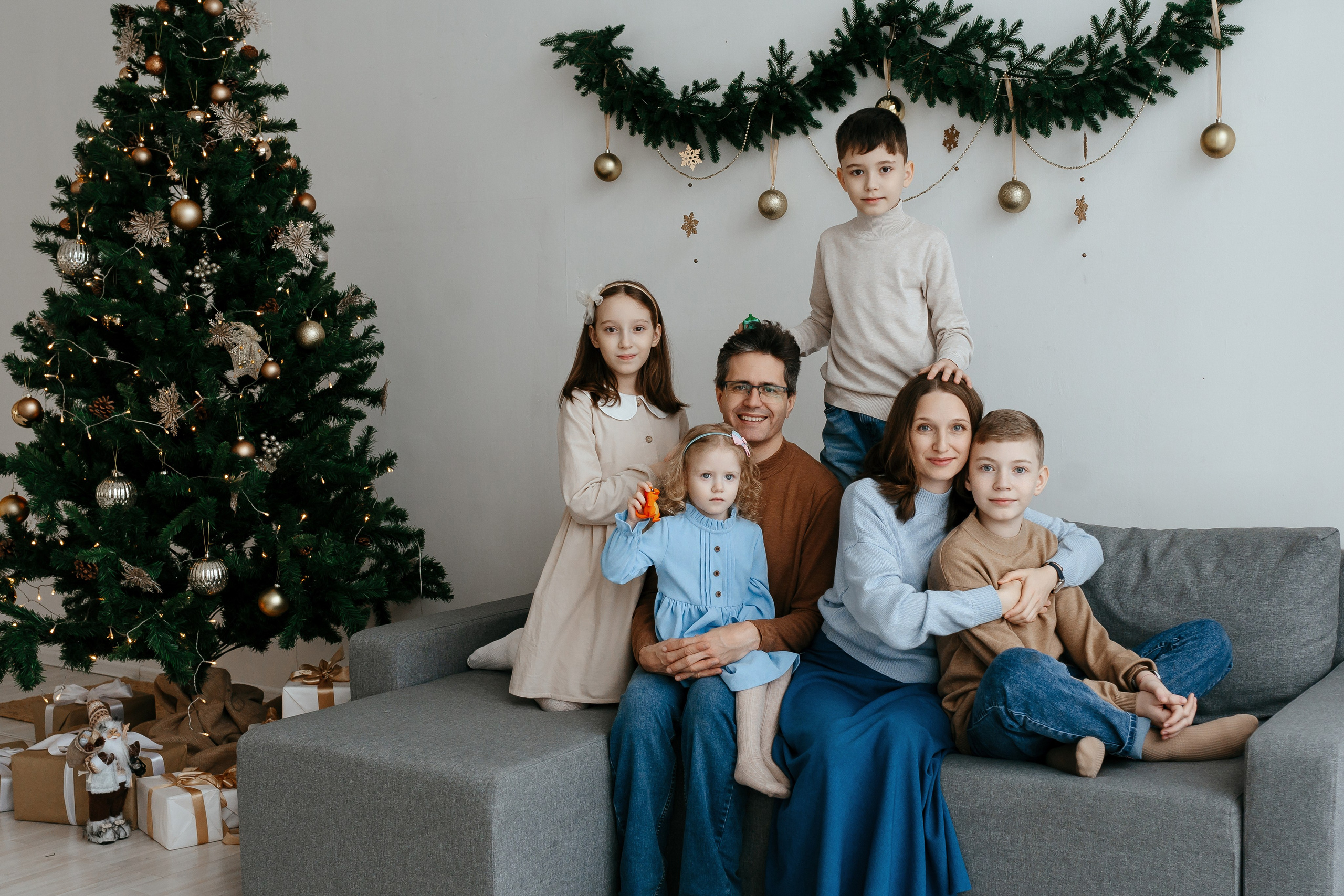 Новогодняя семейная фотосессия. Фотограф Ким Наталья в Красноярске