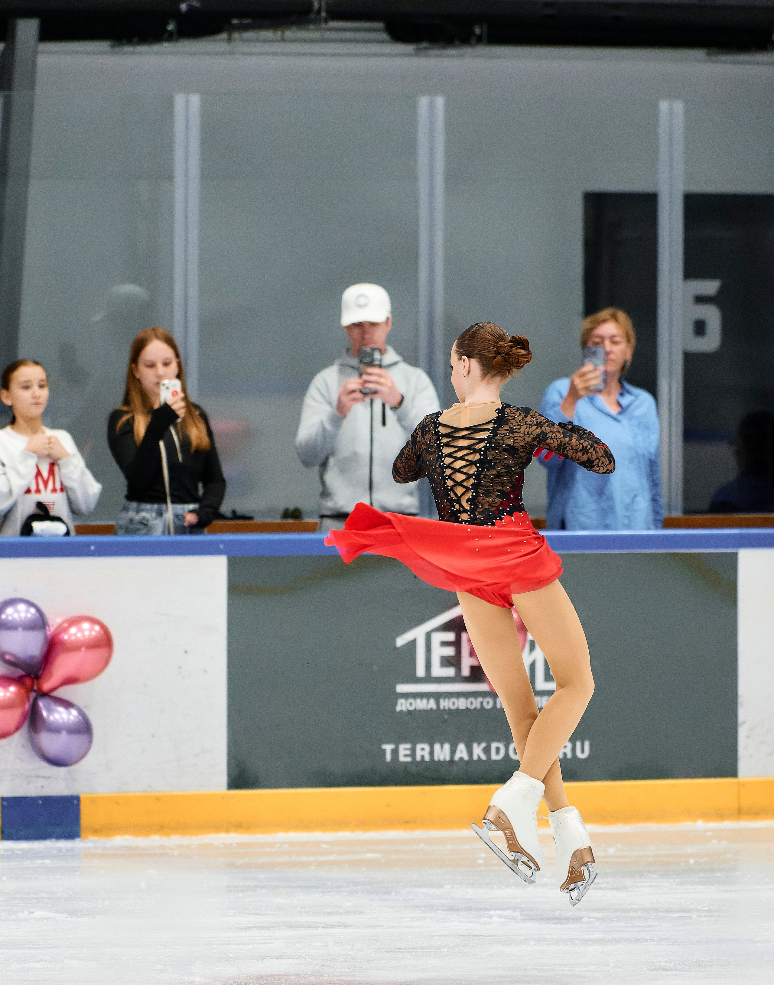 Фестиваль фигурного катания среди любителей. Апрелевка. Фотограф